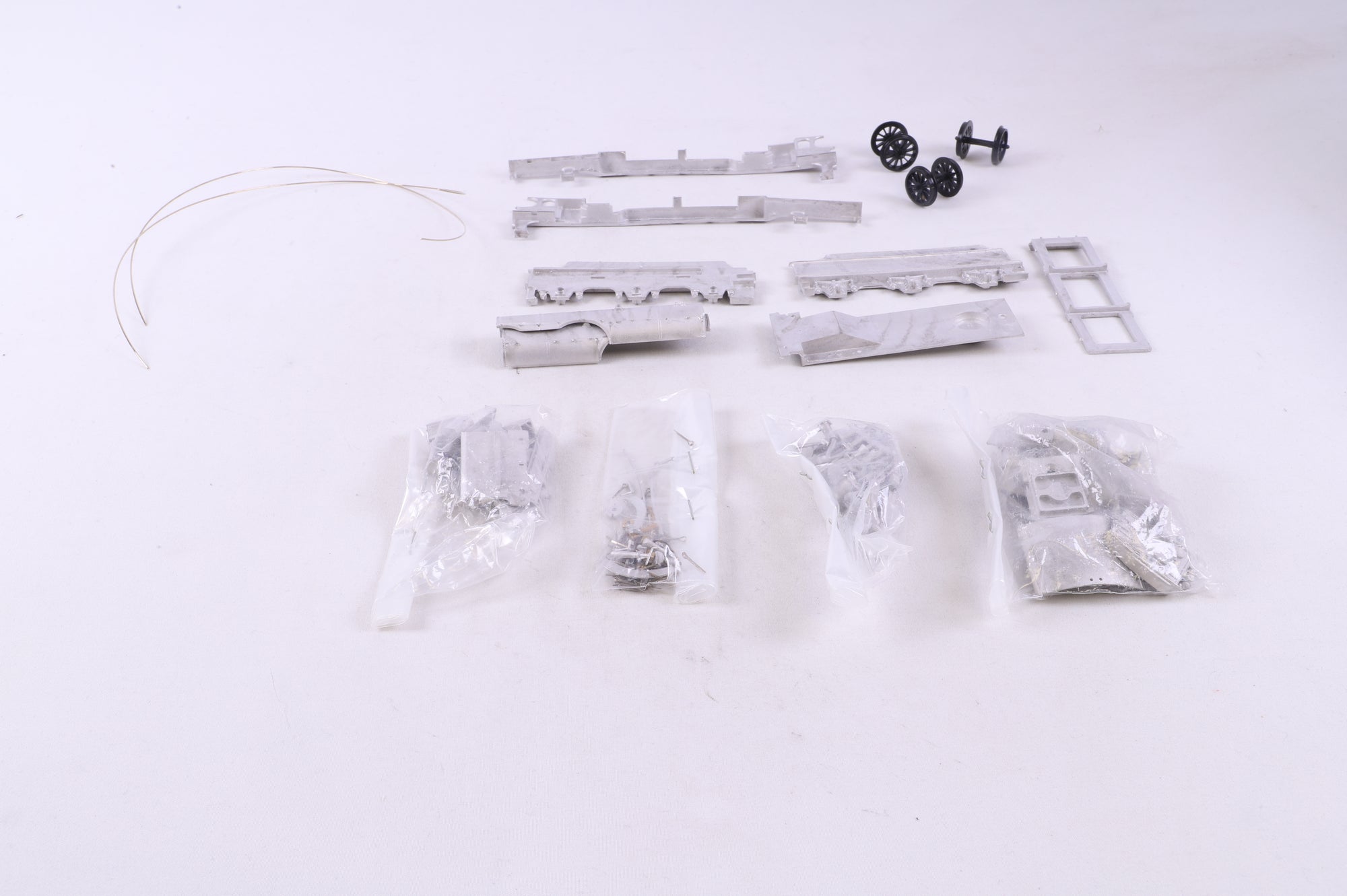 Wills Finecast OO F142 GWR DE Glehn Kit + FC142 Nickel Silver Chassis Kit