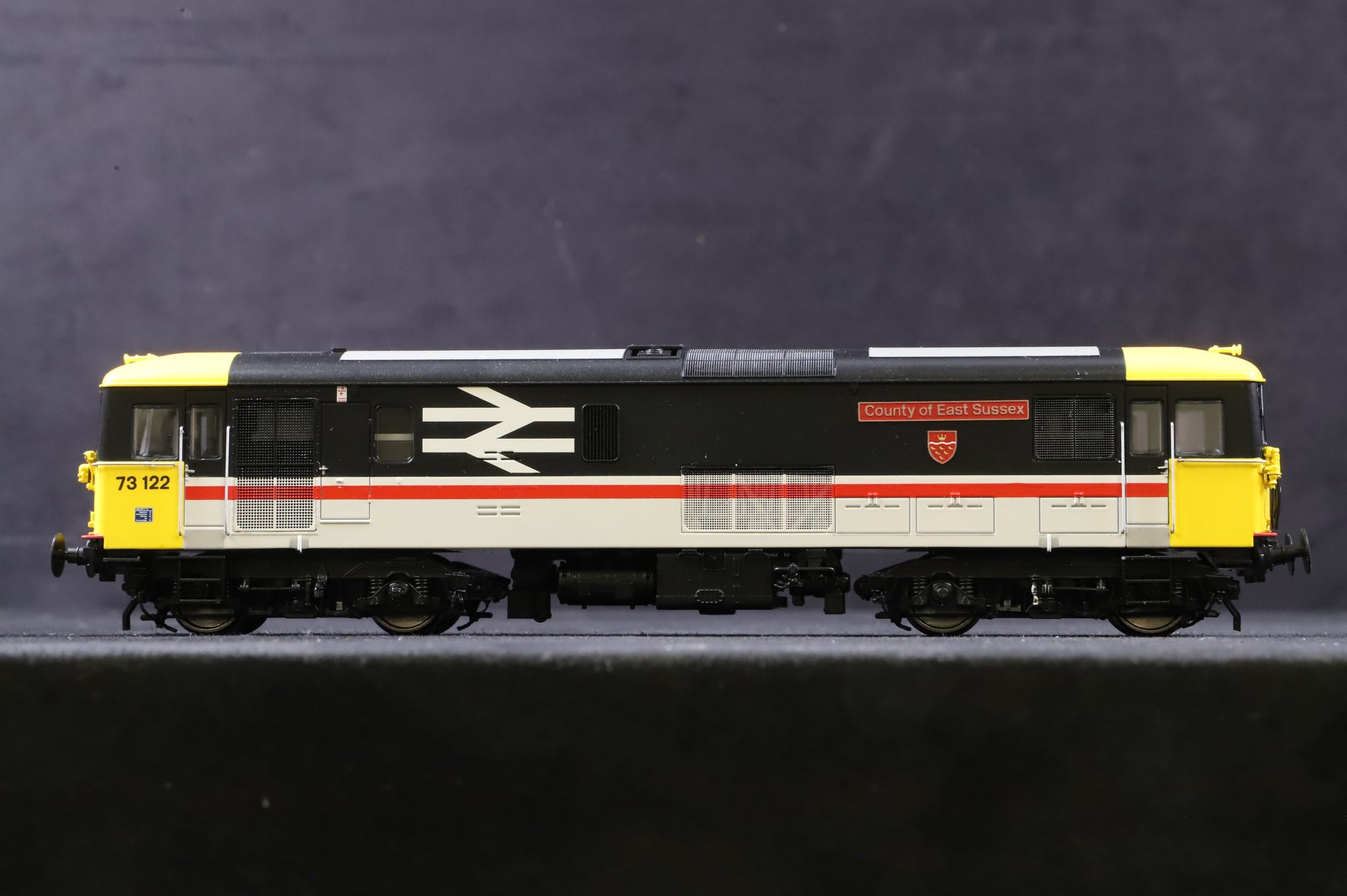 Dapol OO 4D-006-000 Class 73 '73102' Intercity Airtour Suisse DCC Fitted