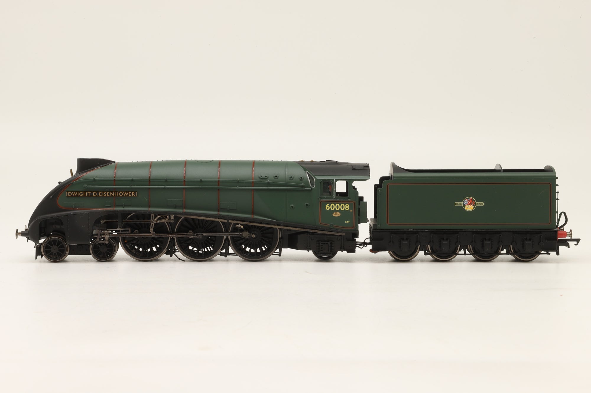 Hornby OO R3255 'The Great Goodbye' Class A4 '60008' 'Dwight D. Eisenhower' BR Lined Green L/C DCC Sound