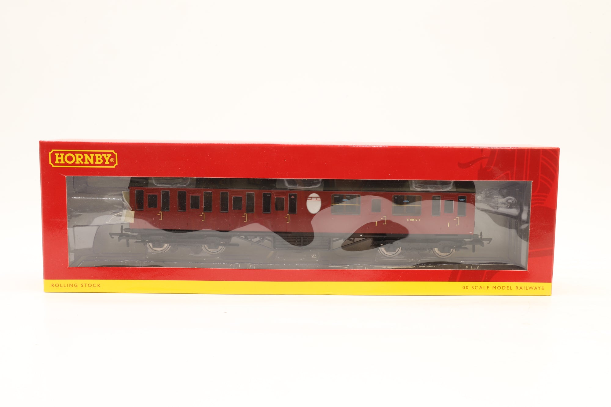 Hornby OO R4575 x2 Rake of 2 Thompson Suburban Lavatory Composites in BR Crimson
