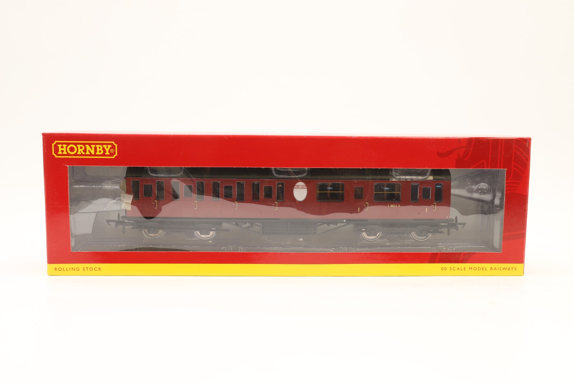 Hornby OO R4575 x2 Rake of 2 Thompson Suburban Lavatory Composites in BR Crimson