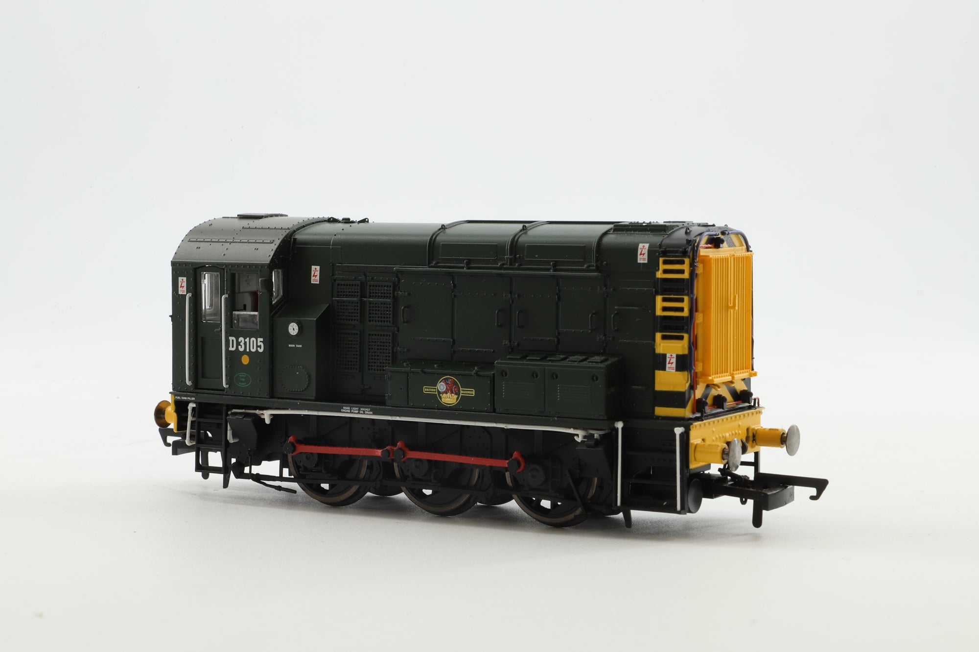 Hornby OO R2903XS Class 08 D3105 in BR Green w/ Wasp Stripes - DCC Sound