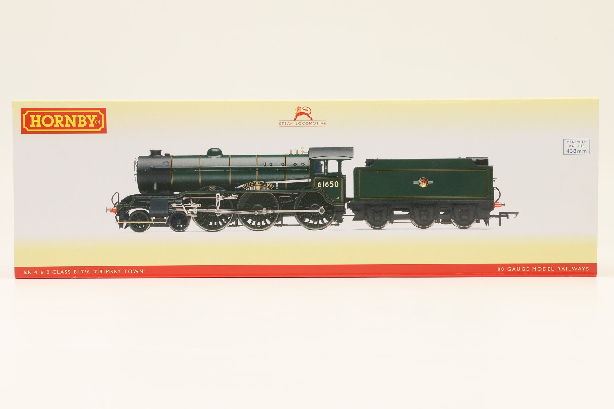 Hornby OO R2922 Class B17/6 '61650' 'Grimsby Town' BR Green L/C