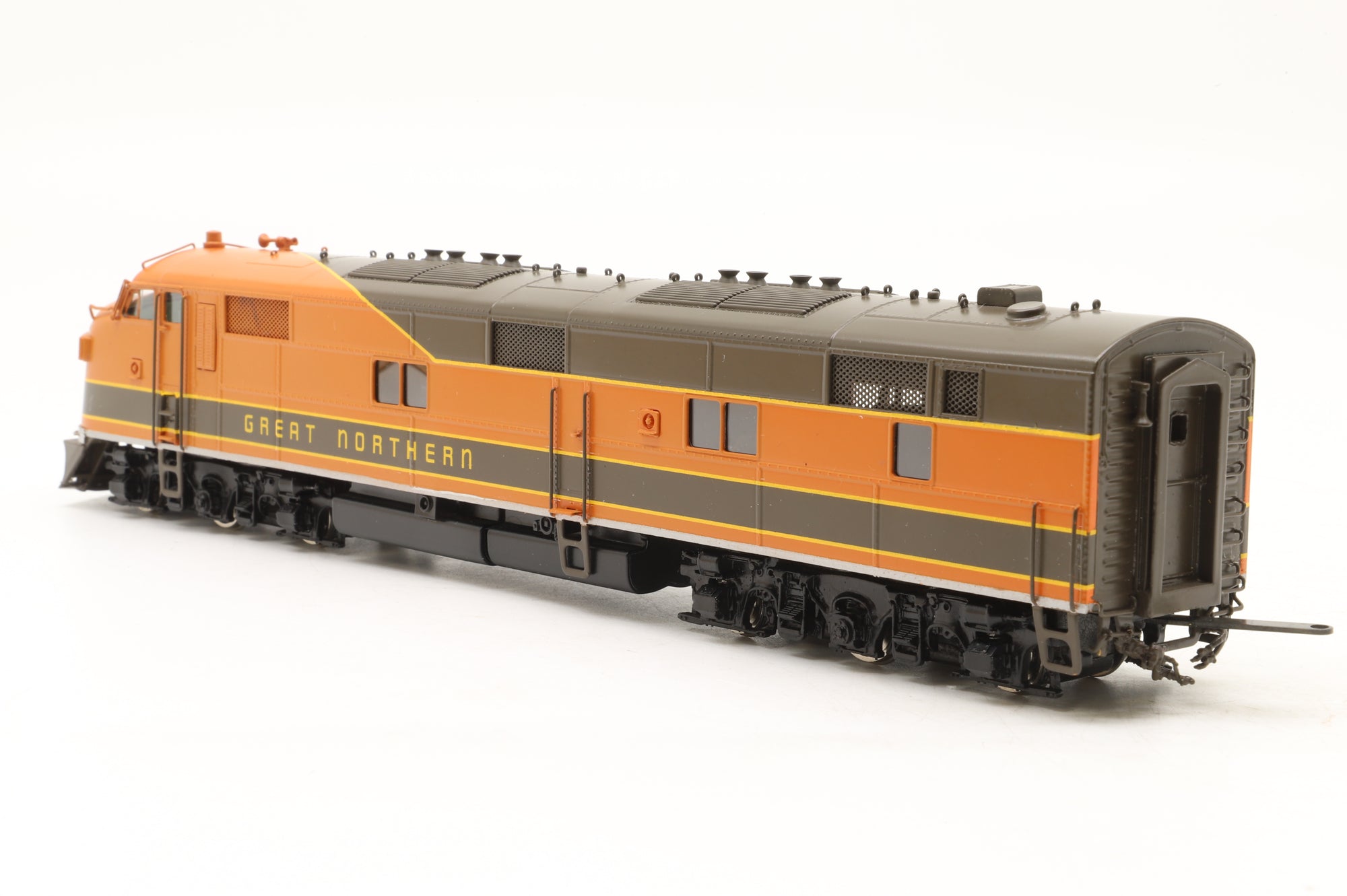 Oriental Limited/Samhongsa HO Brass EMD E7A 2000HP Phase 1 GN, Factory Painted