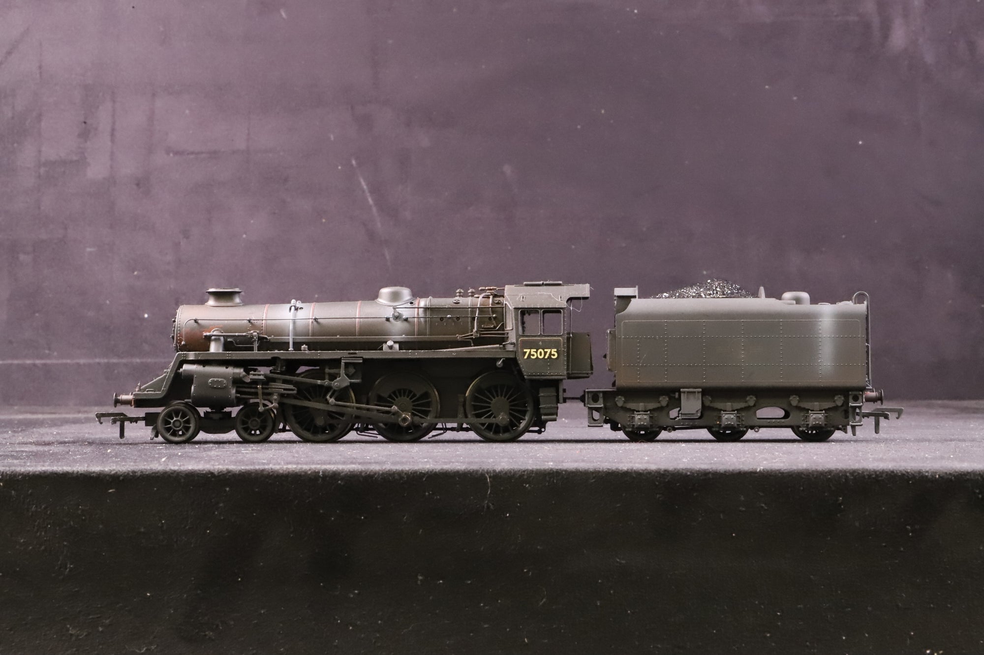 Bachmann OO 31-115K Standard Class 4MT '75075' BR Black L/C Weathered Ltd Ed 481/ 504