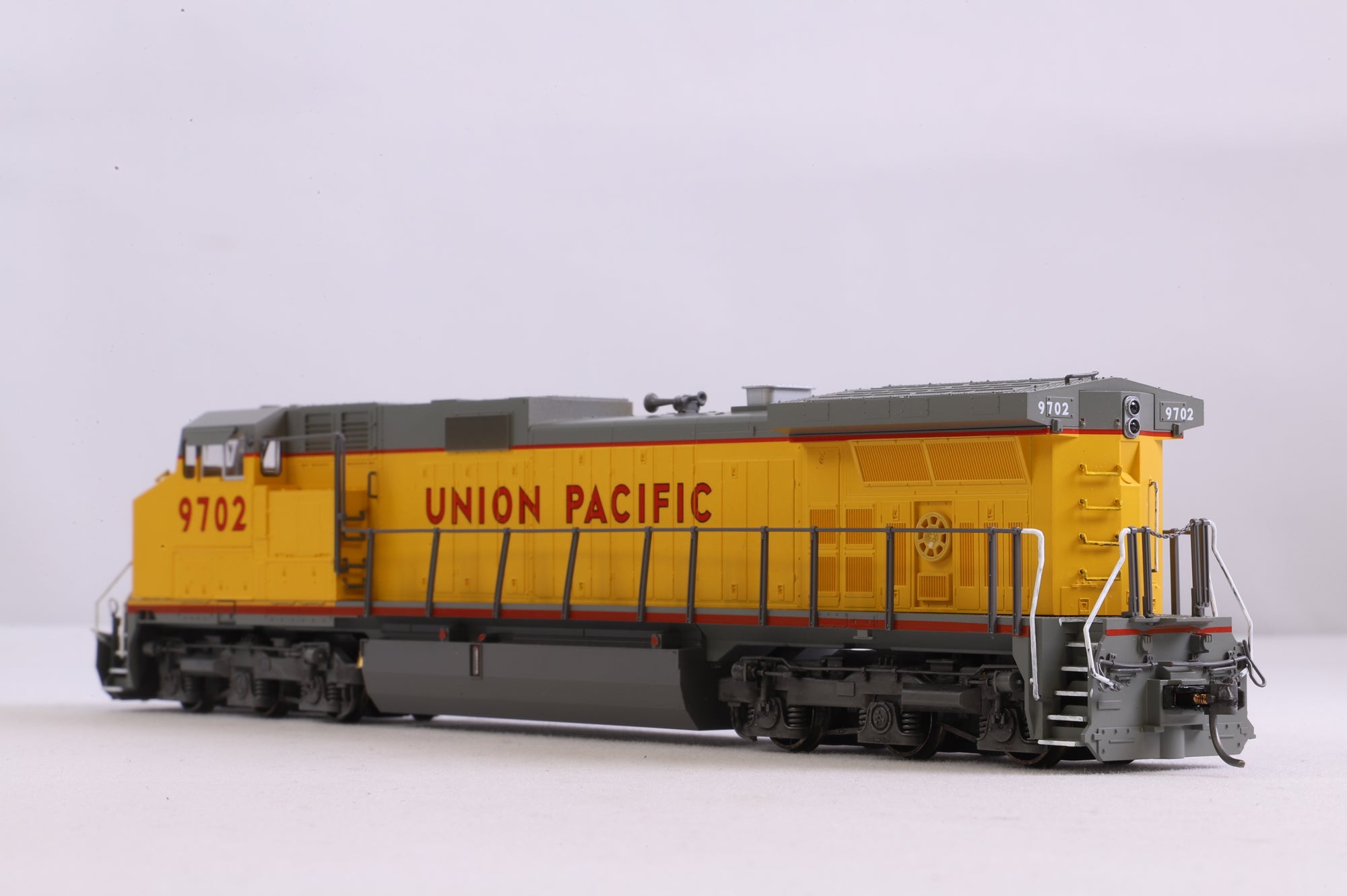 Kato HO 37-1305 GE C44-9W Dash 9 Union Pacific '9702'