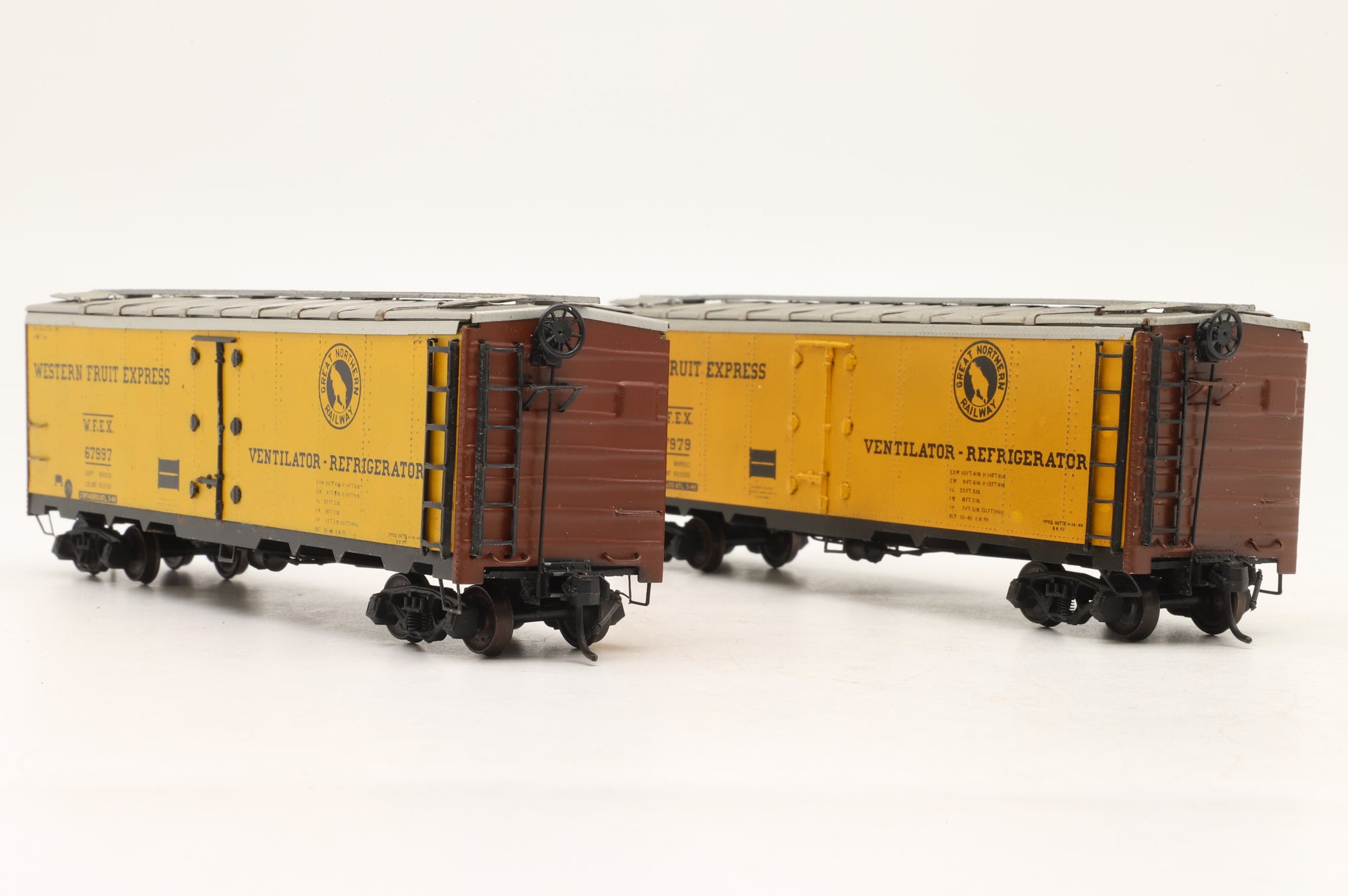 HO Brass Pack Of 2 Reefer Western Fruit Express Vans '67979 & 67997' Factory Painted