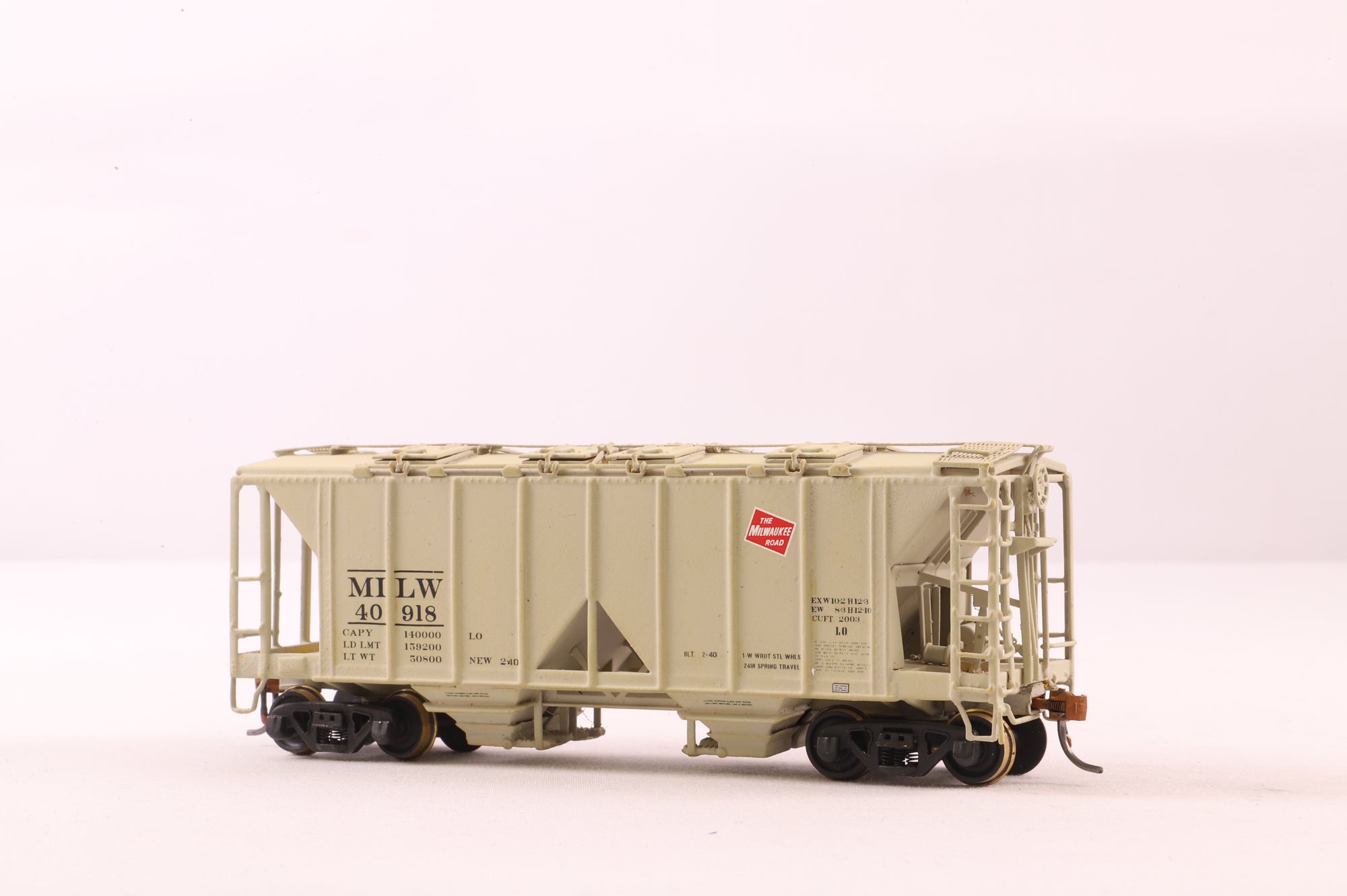 Pecos Ricer Brass HO Brass ACF 34' Covered Hopper Open Side Single handled Hatches MILW No.40918