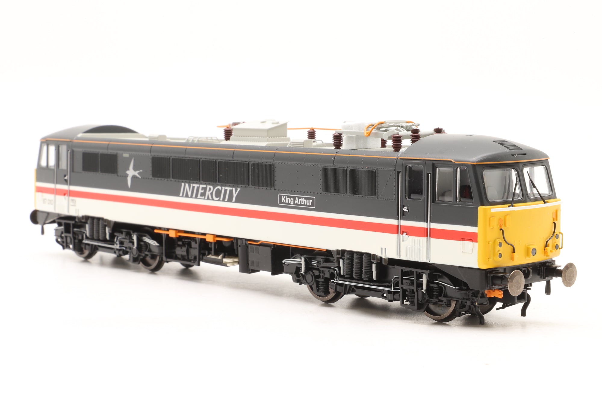 Hornby OO R3582 Class 87 87010 'King Arthur' in BR Intercity Swallow Livery