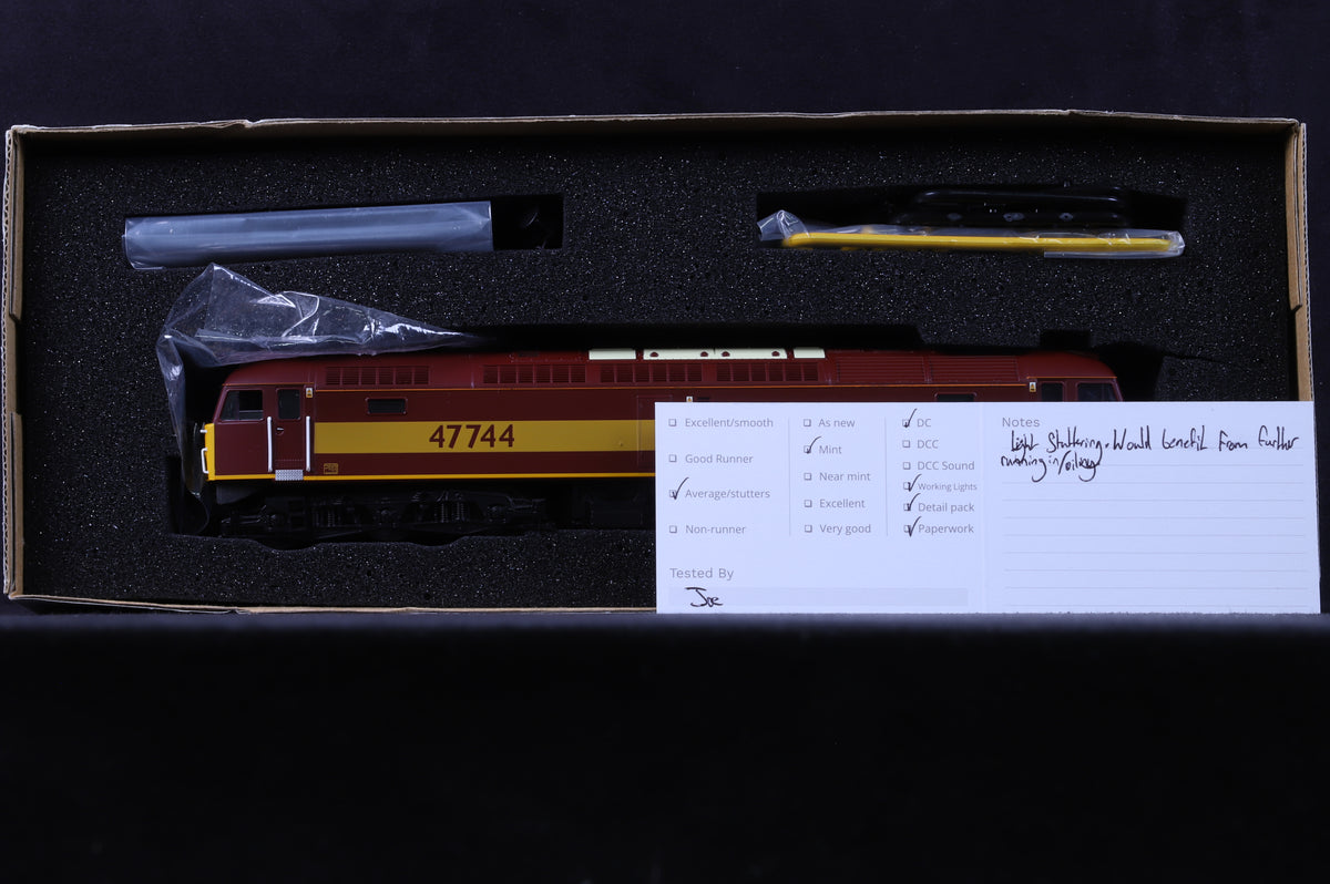 Heljan OO 4650 Class 47 47744 in EWS Livery