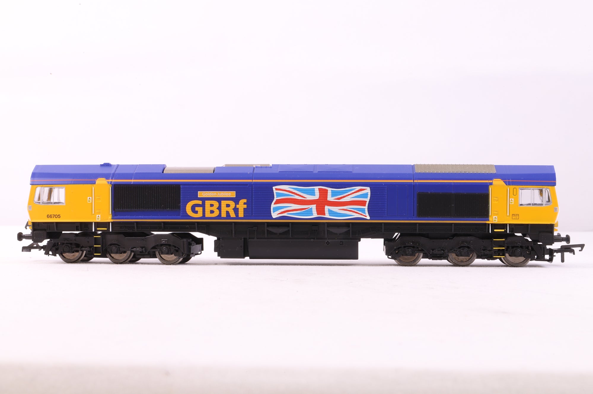 Hornby OO R3784 Class 66 '66705' 'Golden Jubilee' GBRf
