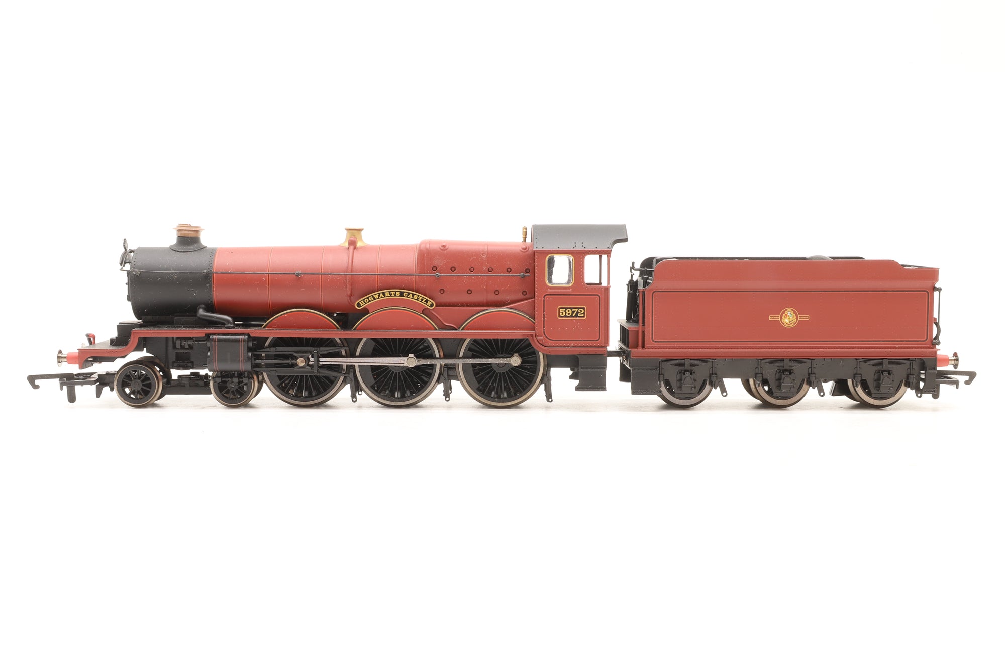 WORKSHOP Hornby OO Harry Potter 'Hogwarts Castle' '5972' with Two Maroon Coaches and Hogsmeade Platform & Station Building