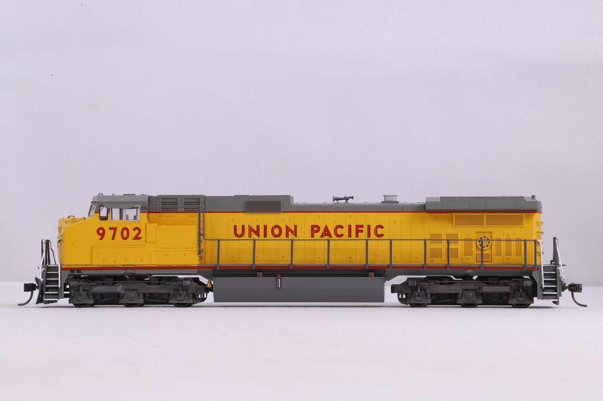 Kato HO 37-1305 GE C44-9W Dash 9 Union Pacific '9702'
