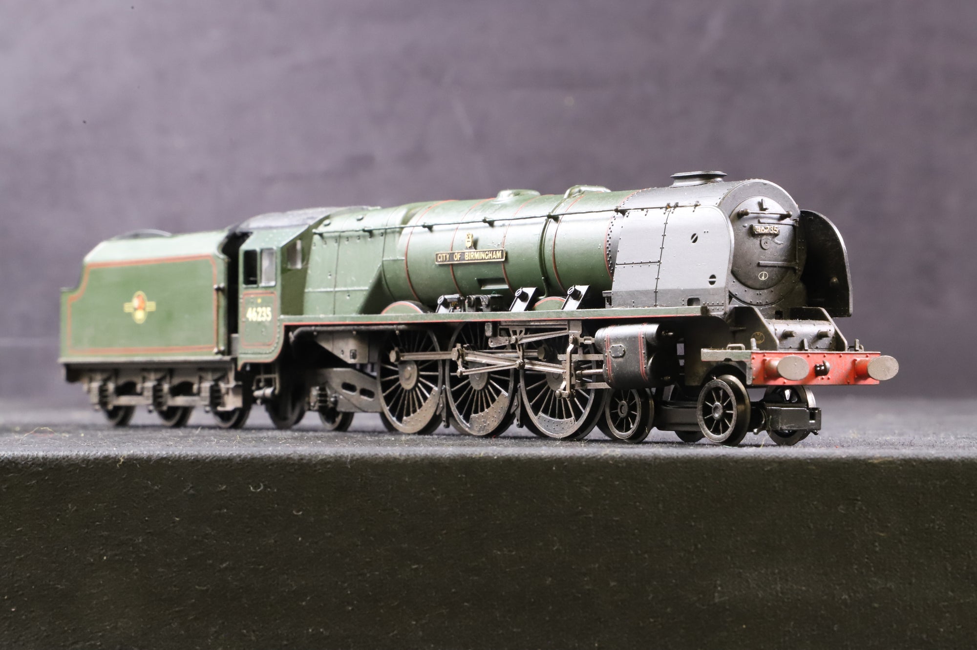 WORKSHOP Hornby OO Princess Coronation Class 46235 'City of Birmingham' in Lined BR Green w/ Late Crests - Non Runner - Weathered