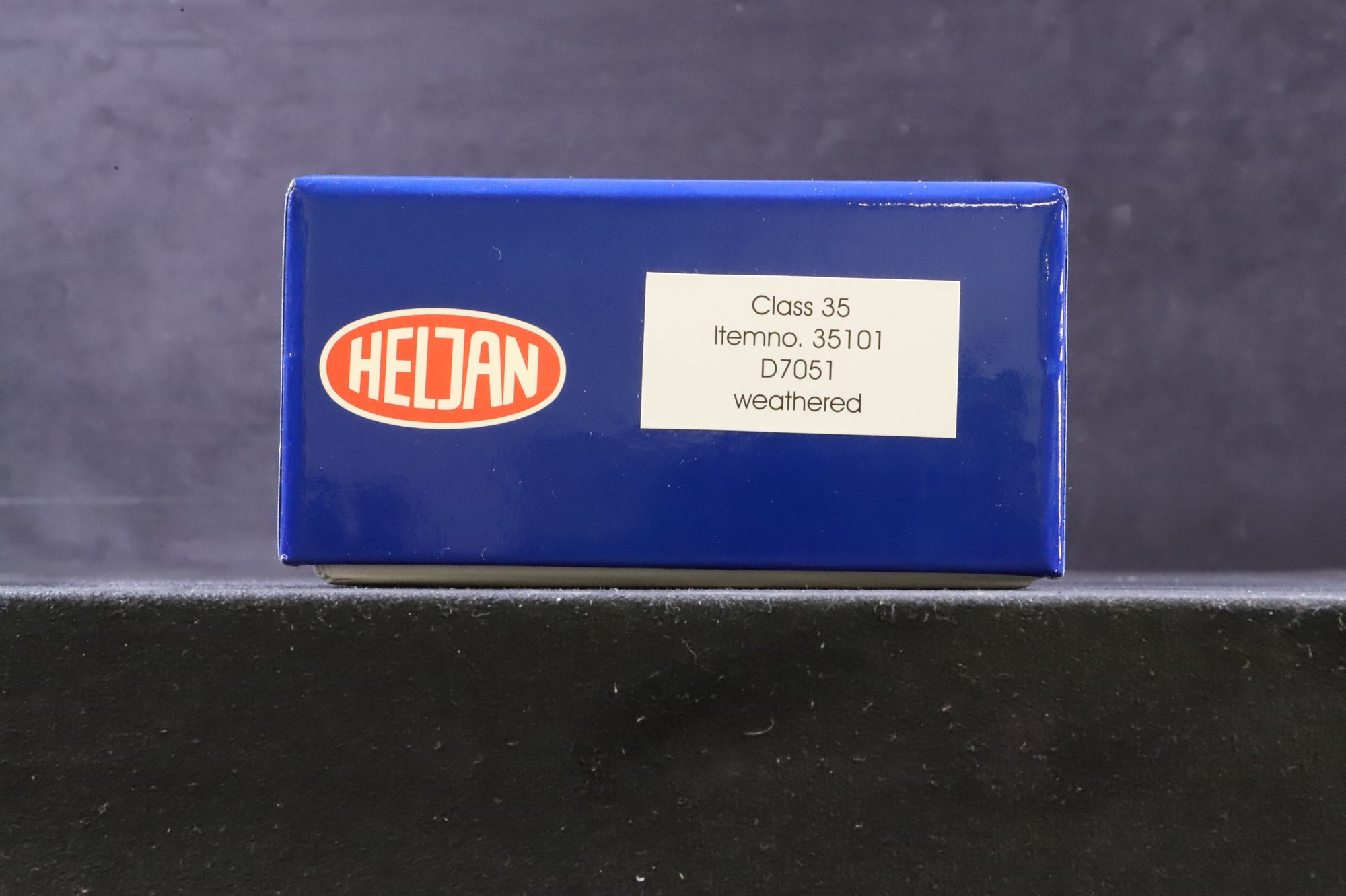 Heljan OO 3510 Class 35 Hymek 'D7051' BR Blue Small Yellow Panels Weathered