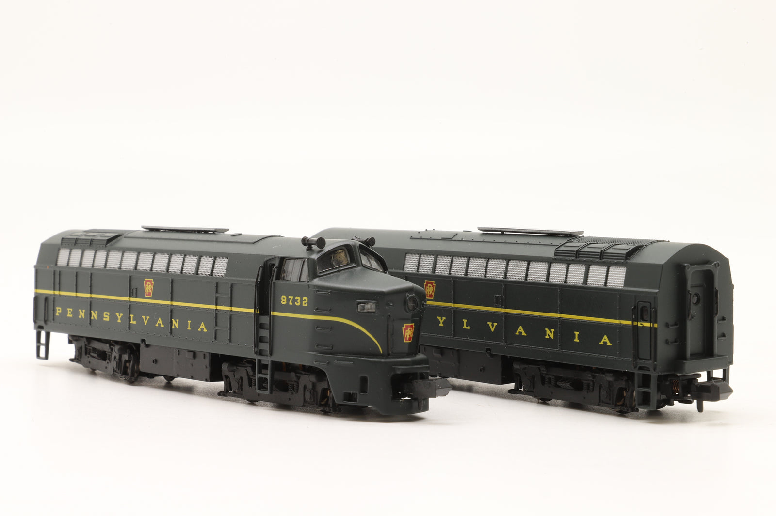 ER Models N 040-7301 Baldwin RF-16 'Sharknose' A/B Set No.9732 in PRR Black