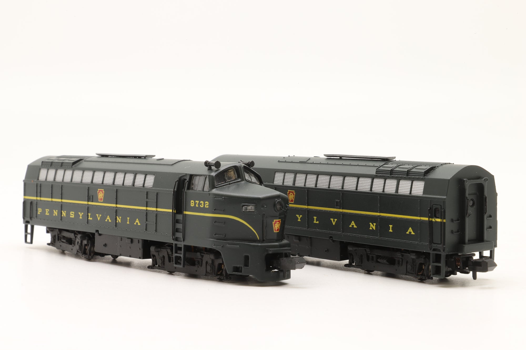 ER Models N 040-7301 Baldwin RF-16 'Sharknose' A/B Set No.9732 in PRR Black