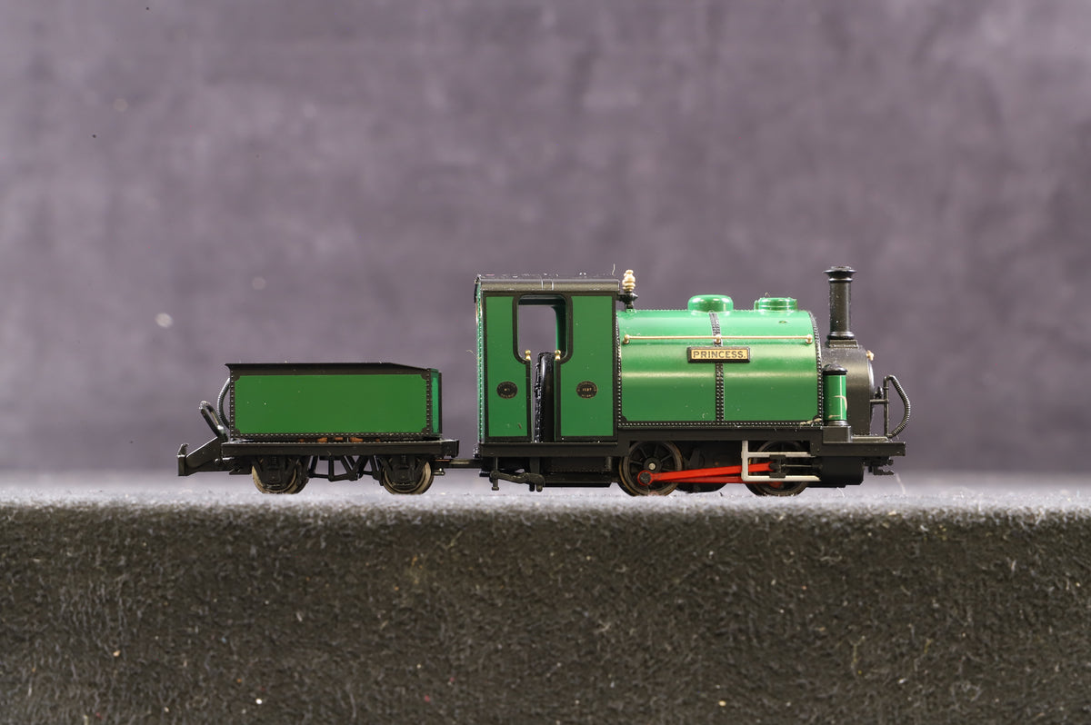 Kato/Peco OO-9 Narrow Gauge 51-251F Small England &#39;Princess&#39; in Ffestiniog and Welsh Highland Railways Green