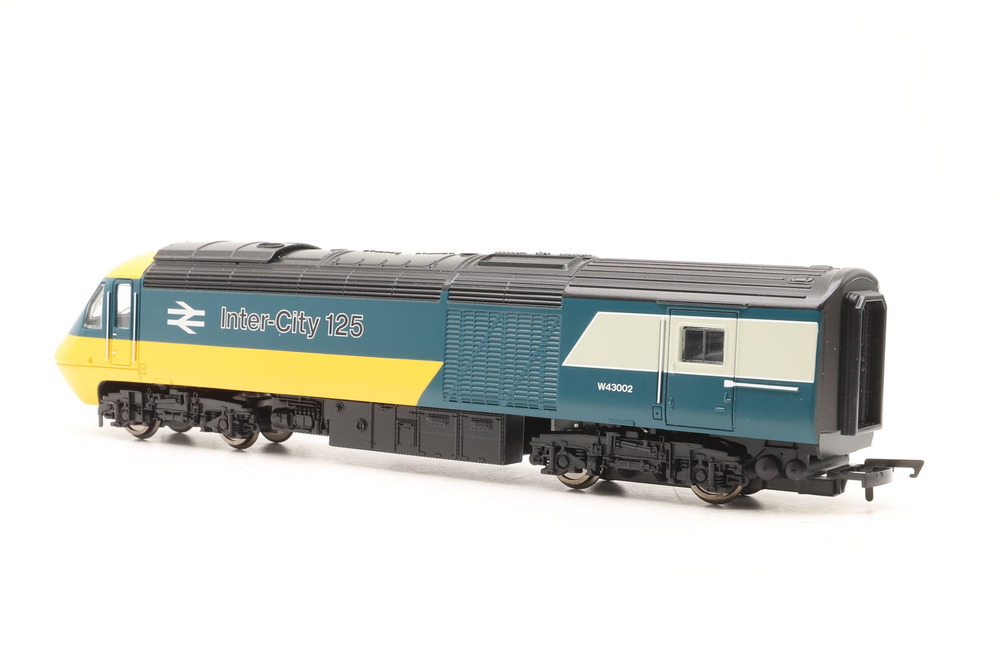 Hornby OO Class 43 HST 3-Car Set 253001 in BR Inter-City 125 Livery – DCC Sound