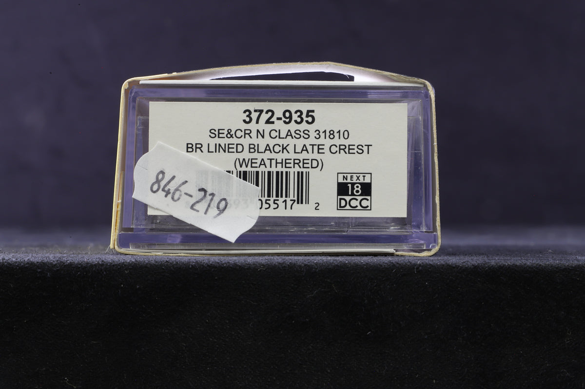 Graham Farish N 372-935 N Class &#39;31810&#39; BR Lined Black L/C Weathered DCC Sound