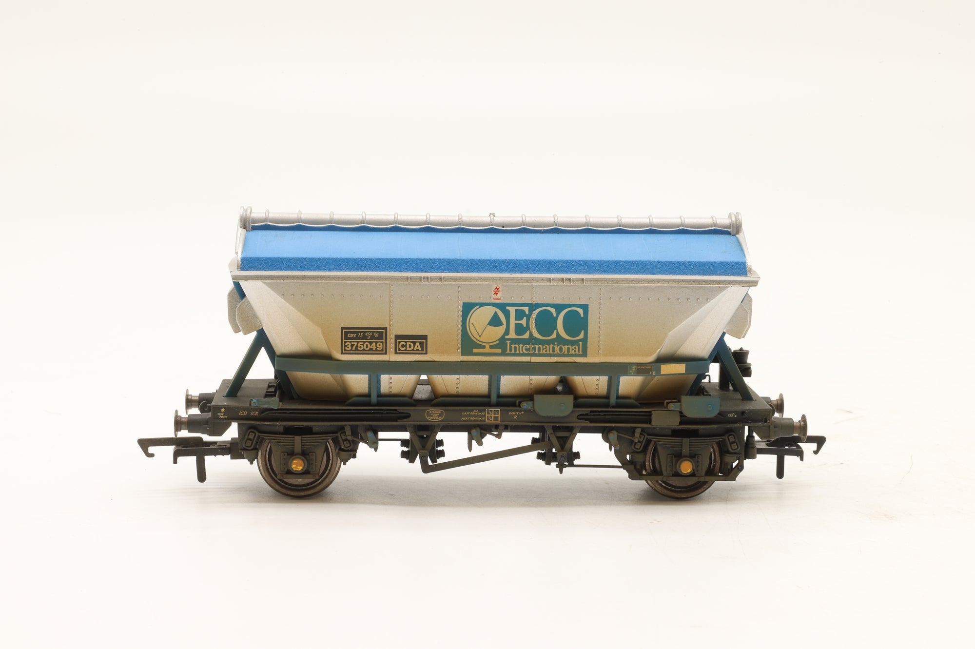 Hornby OO Rake of 3x CDAs in ECC Silver/Blue – Weathered