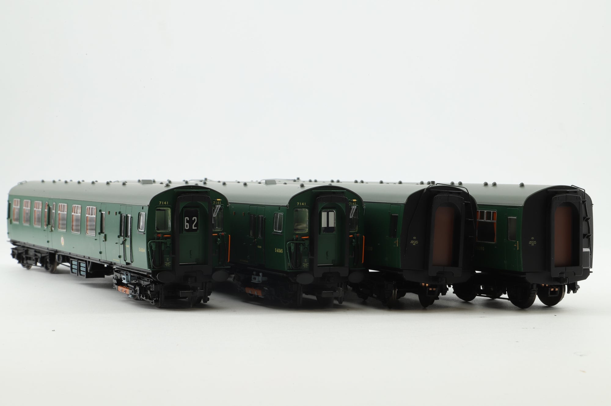 Bachmann OO 31-425A Class 411 4-Car EMU 7141 in BR(S) Green