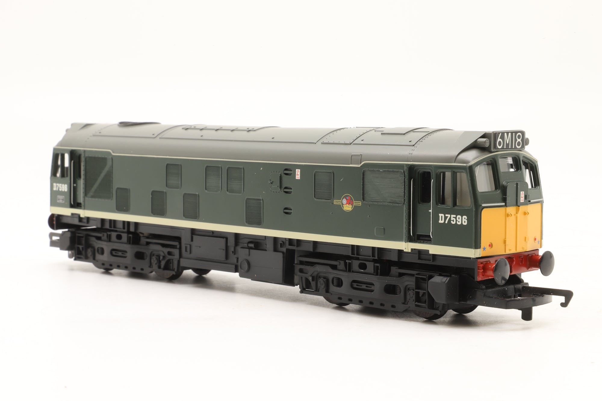Hornby OO R2121 Class 25 Diesel Electric Bo-Bo 'D7596' BR Green