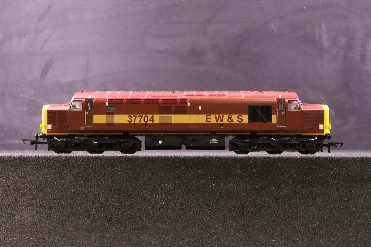 Bachmann OO 32-390DBDS Class 37/7 &#39;37704&#39; EWS &#39;37704&#39; Regional Exclusive Model DCC Sound (Copy)