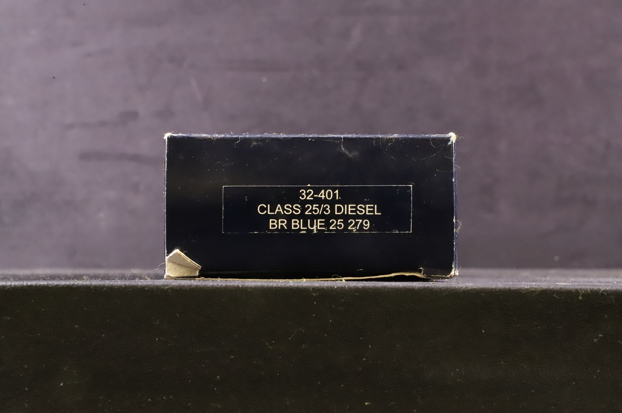 Bachmann OO 32-401 Class 25/3 25279 in BR Blue - Weathered