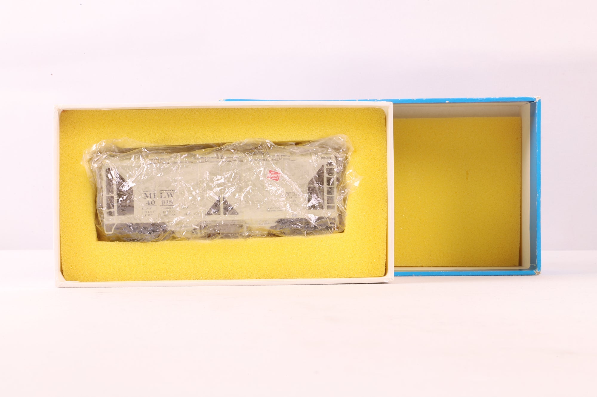 Pecos Ricer Brass HO Brass ACF 34' Covered Hopper Open Side Single handled Hatches MILW No.40918