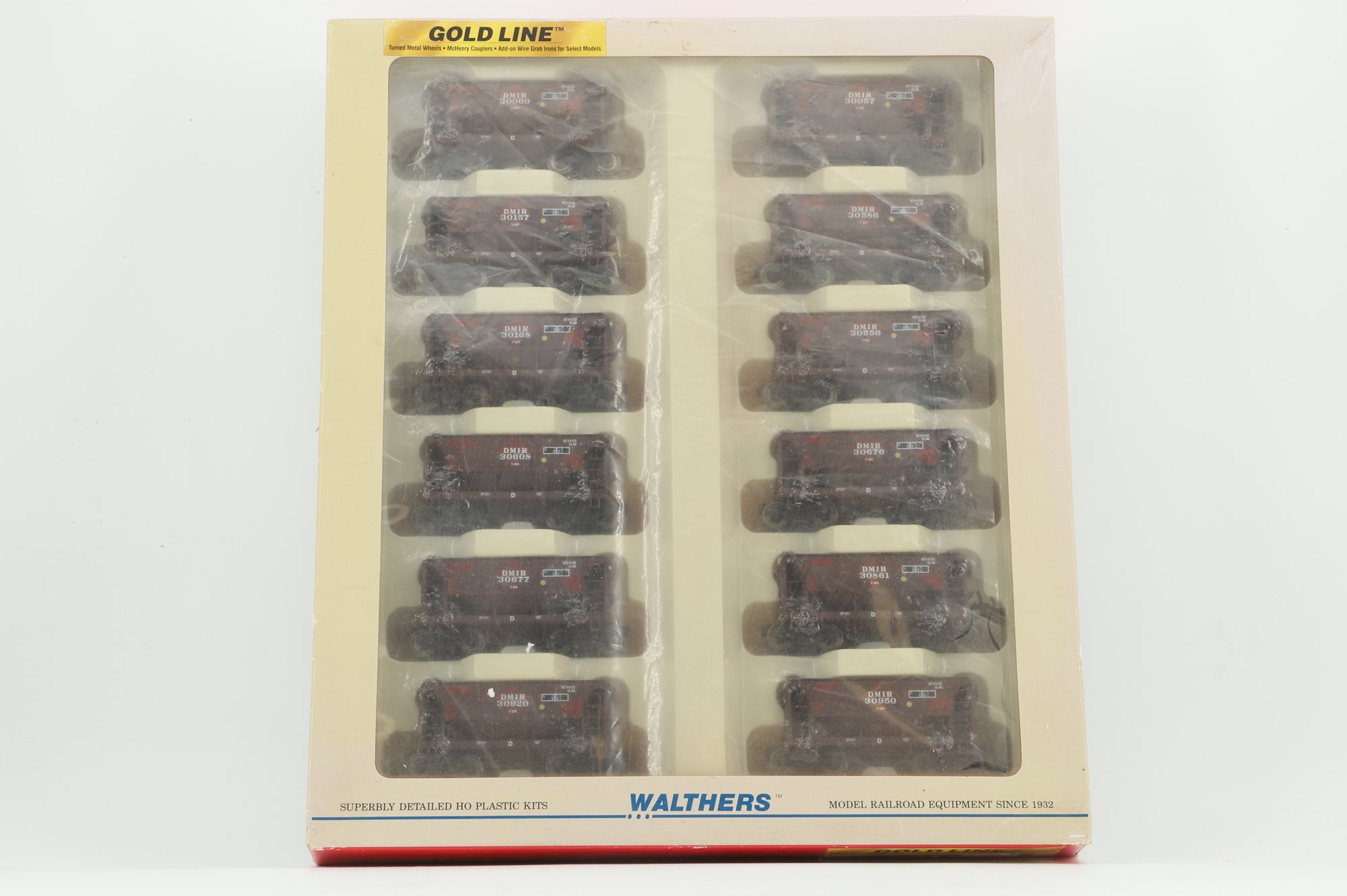 Walthers HO 932-4474 12-Pack of Ore Cars in DMIR Brown