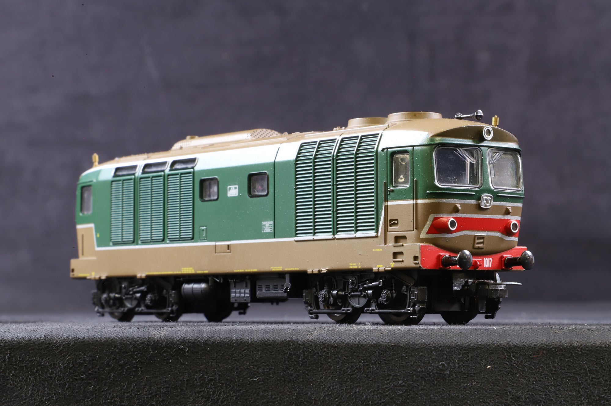 Lima HO 208151 FS Italian Diesel Locomotive Type D445 1028
