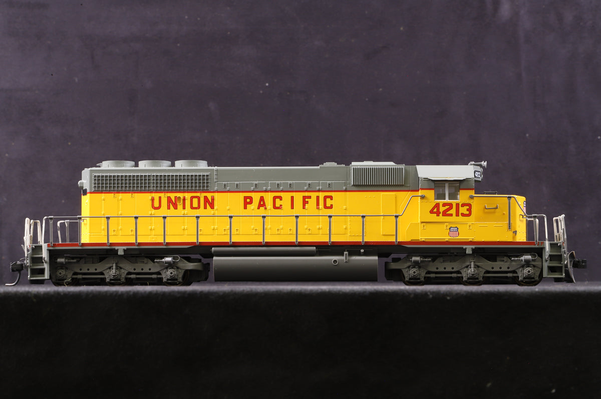 Kato HO 37-2807 EMD SD40-2 4213 in Union Pacific Livery
