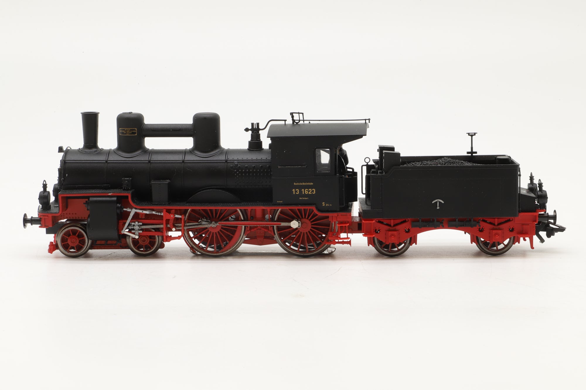 Brawa HO 0643 BR 13 Steam Locomotive DCC Sound 3 Rail