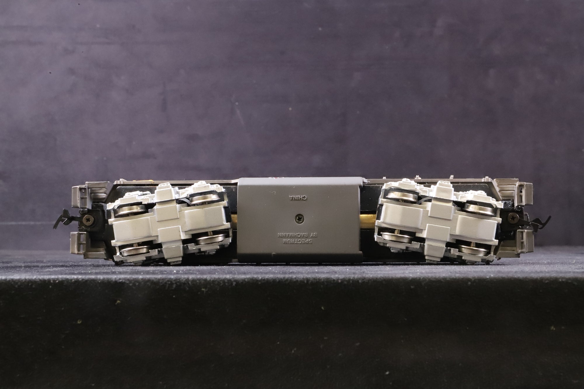 Spectrum HO 82010 GP 30 '731' Diesel Union Pacific