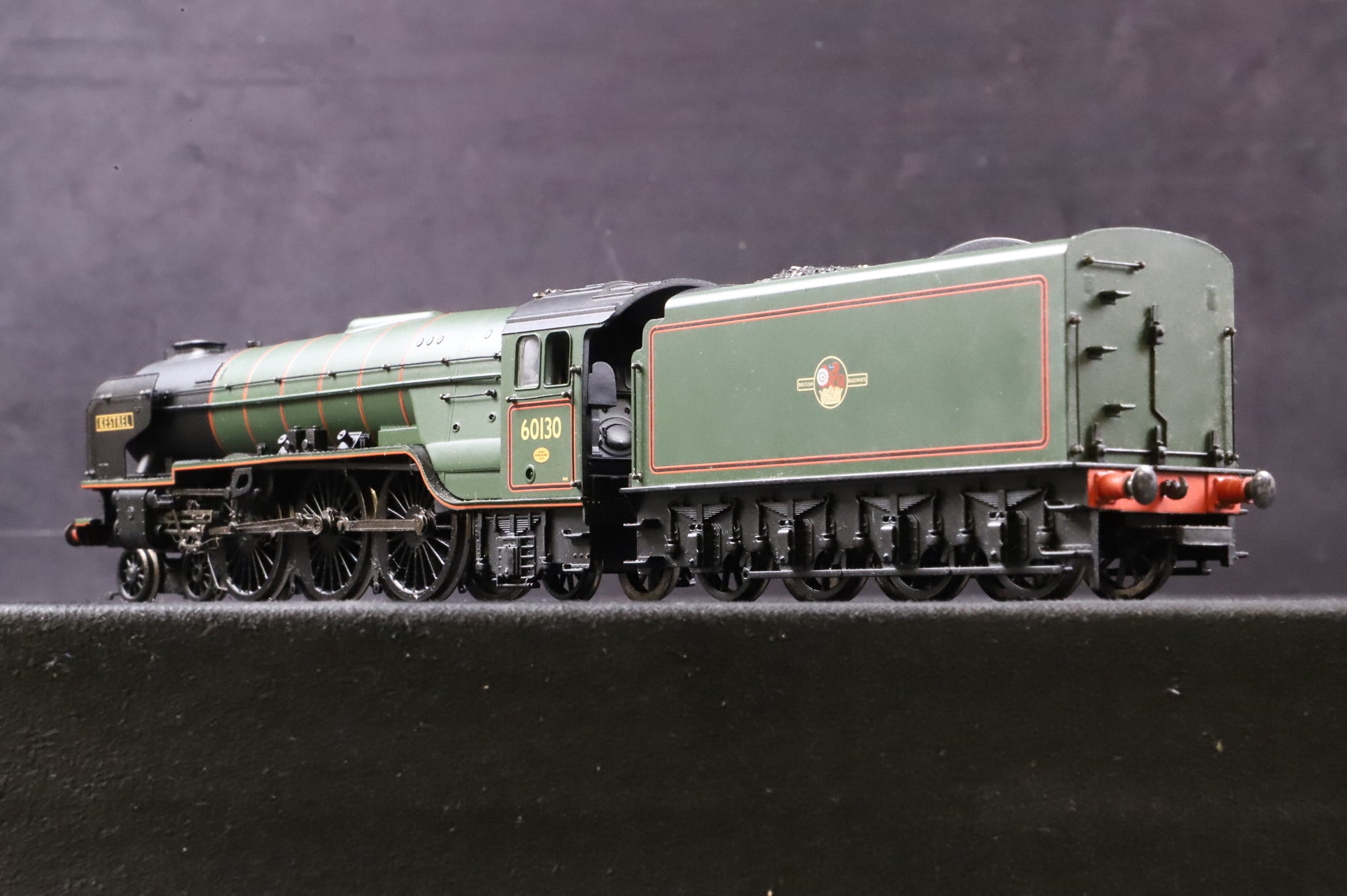 Bachmann OO 32-555 Class A1 '60130' 'Kestrel' BR Green L/C