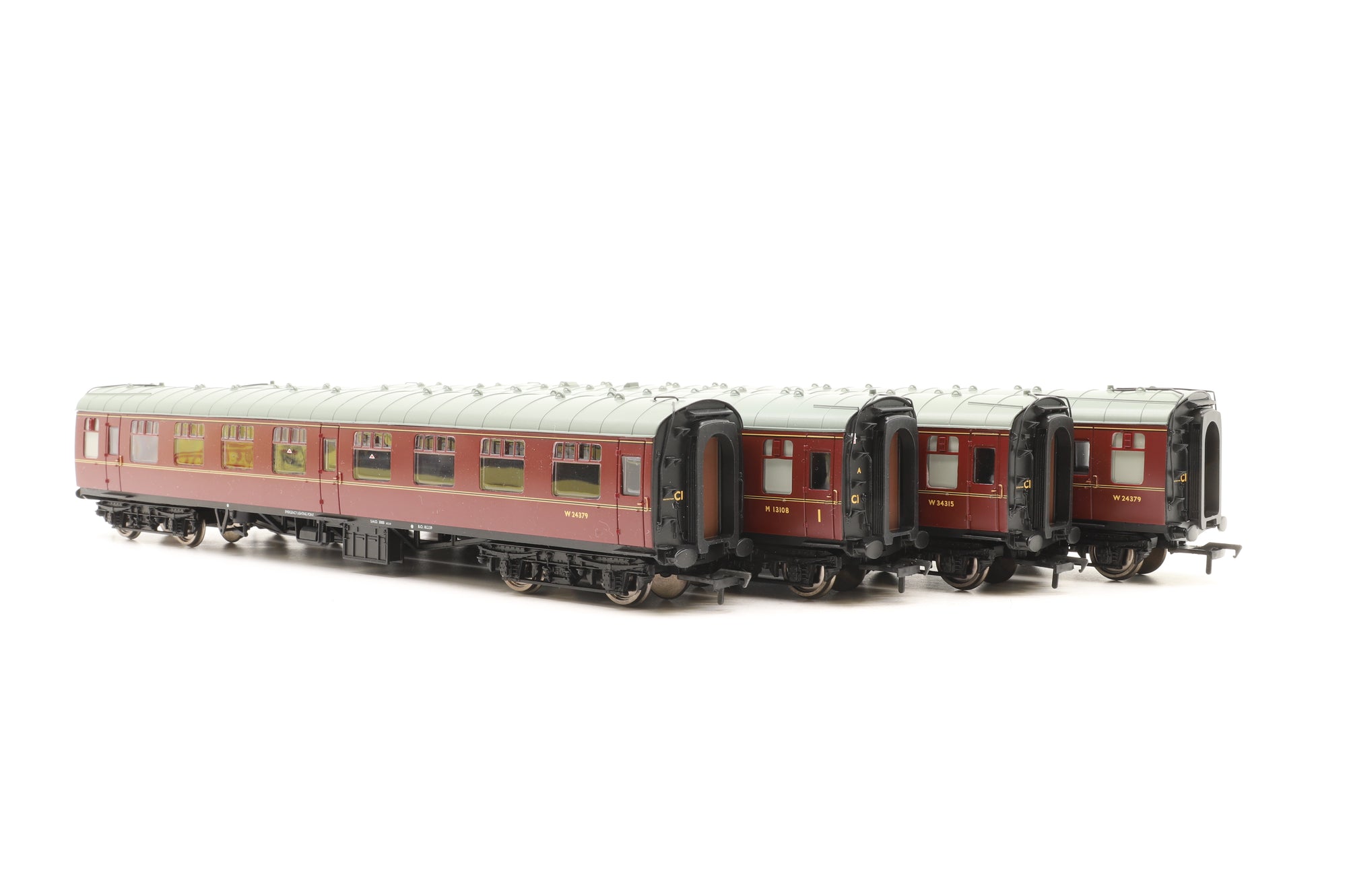 Bachmann OO Rake of 4x Mk1s in BR Maroon