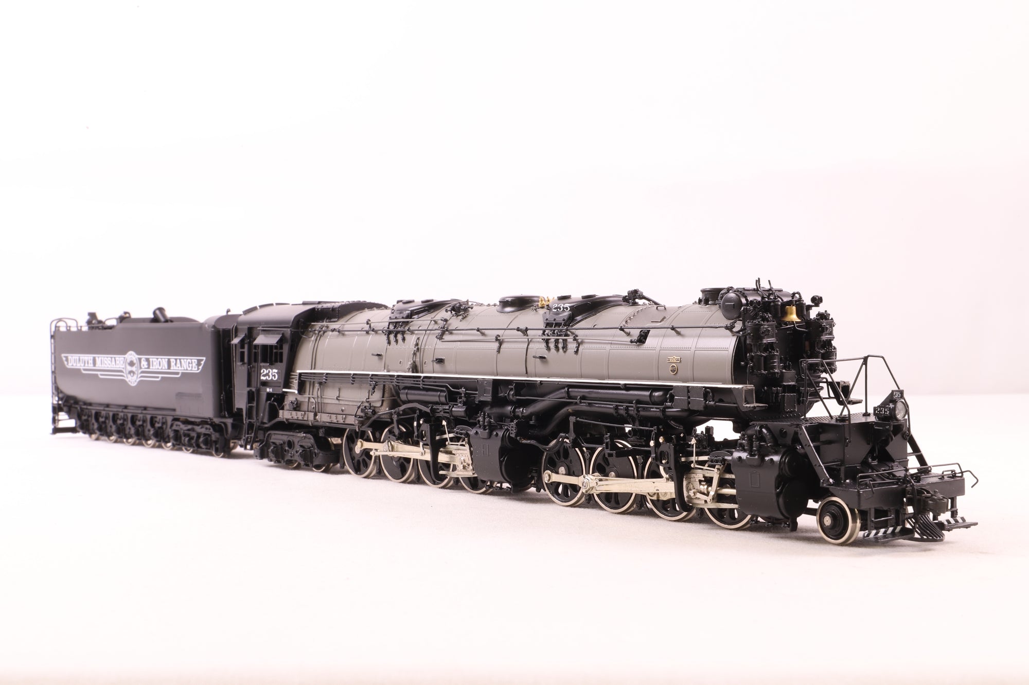 Iron Horse Models HO Brass 15468-3 M-4, 2-8-8-4 The Yellowstone w/elesco feed water system, Painted w. gray Water Jacket