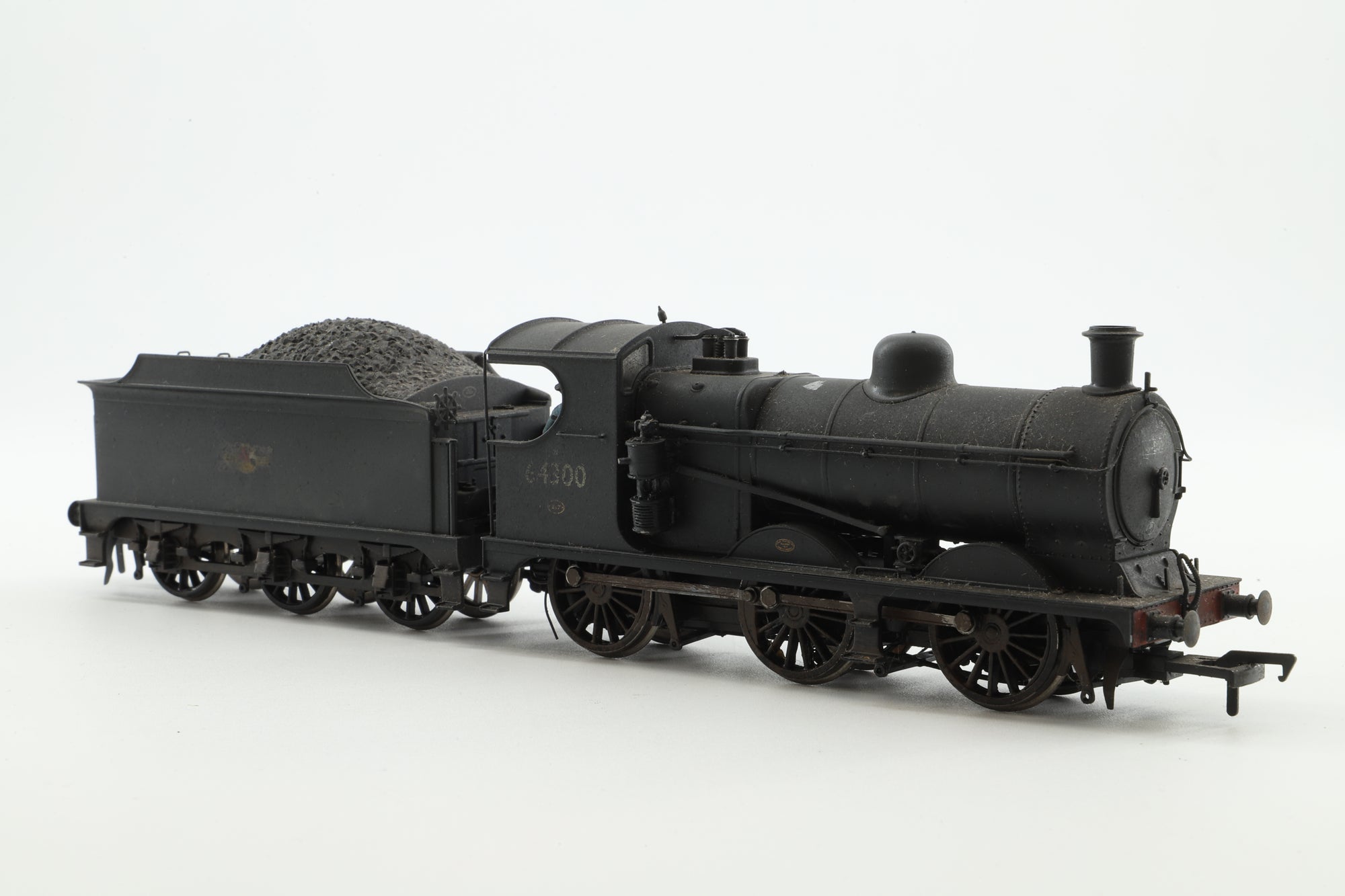 Bachmann OO 31-318 Class J11 '64300' BR Late Crest, Re-Numbered & Crested, Weathered, DCC Sound