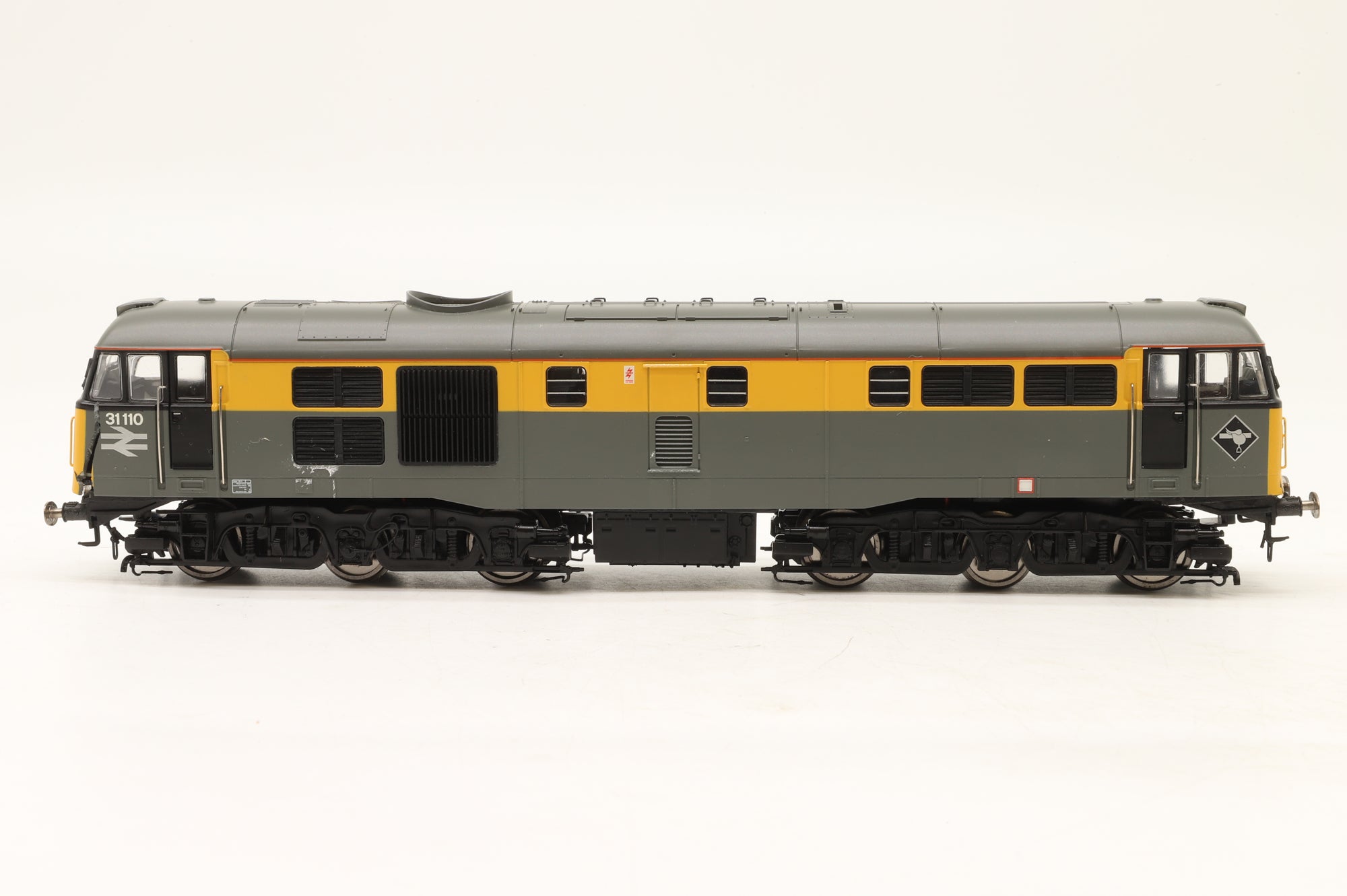 Hornby OO R2421 Class 31 '31110' AIA-AIA Diesel