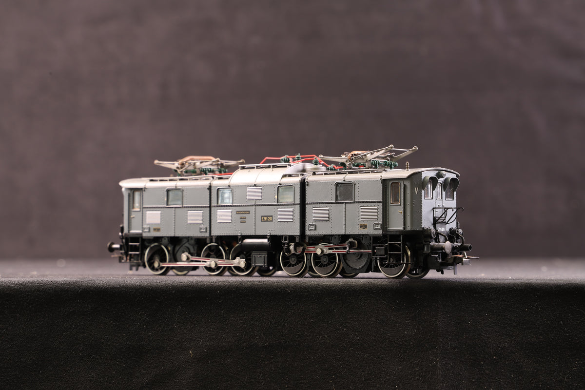 Roco HO 43427 Electric Locomotive BR E 91 Dell DR