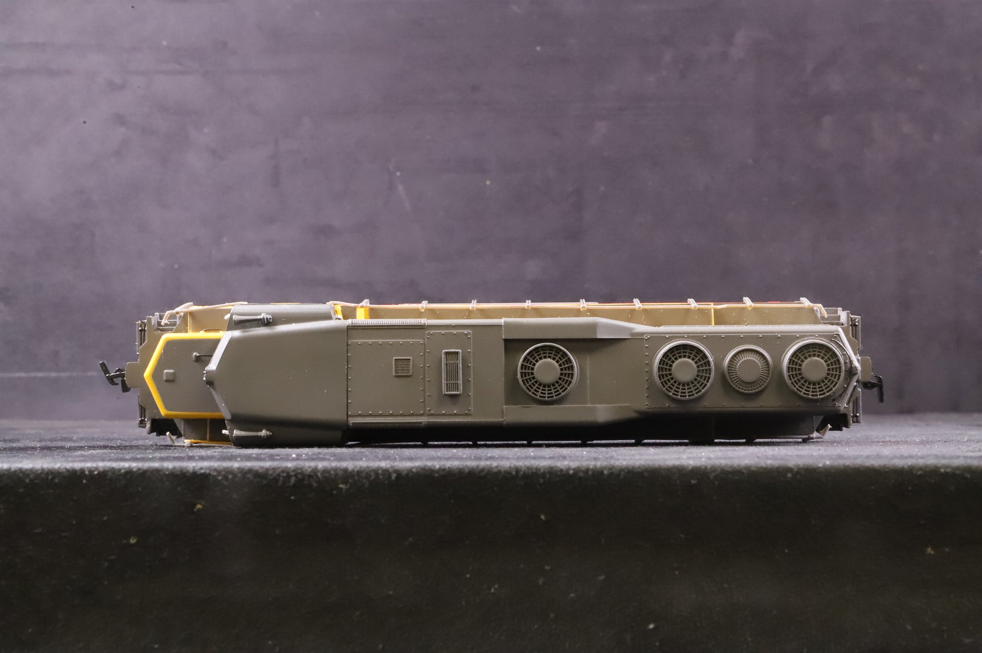 Spectrum HO 82010 GP 30 '731' Diesel Union Pacific