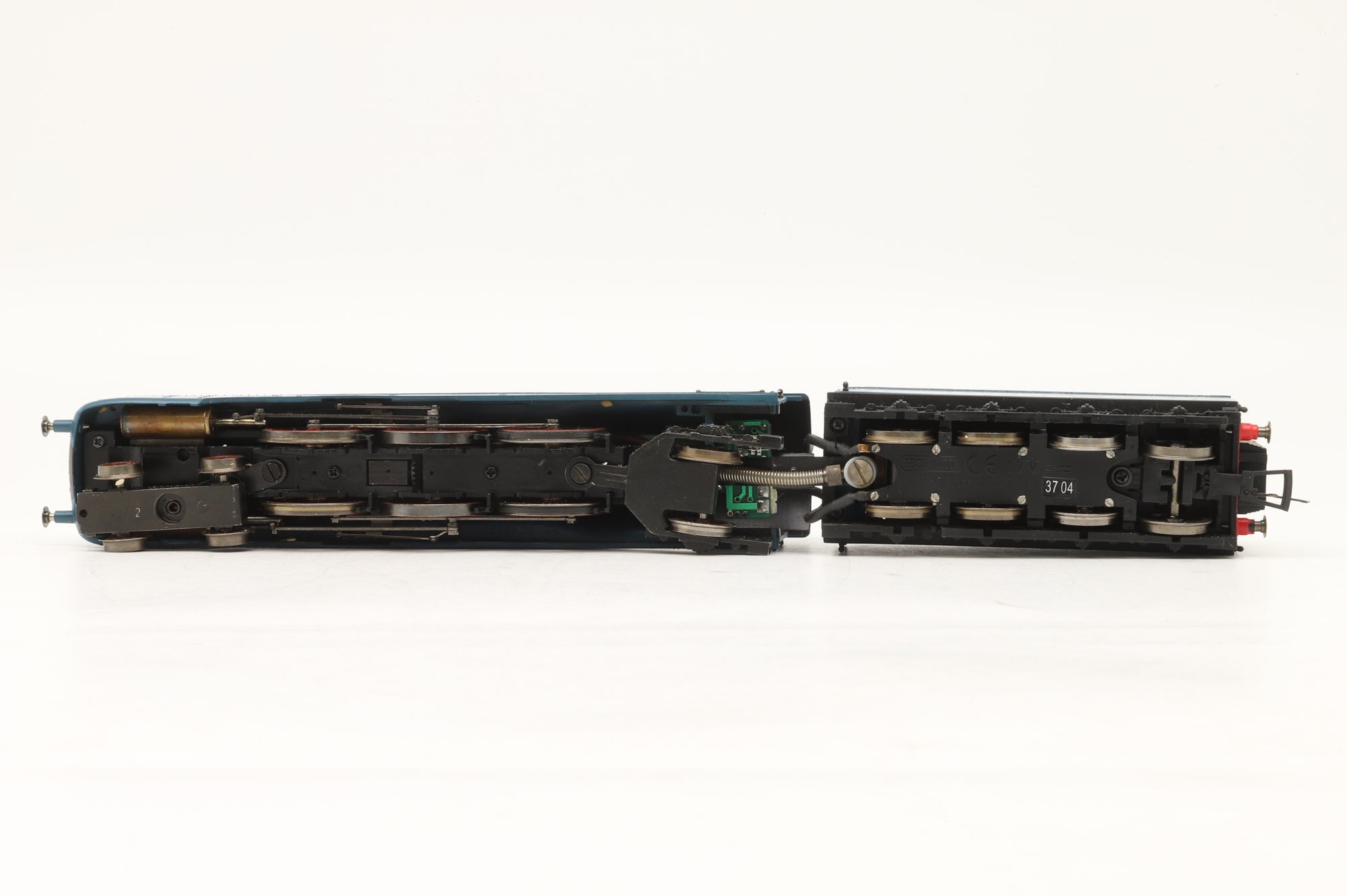 Hornby OO R1041 (Loco Only) Class A4 4468 'Mallard' in LNER Garter Blue – Live Steam