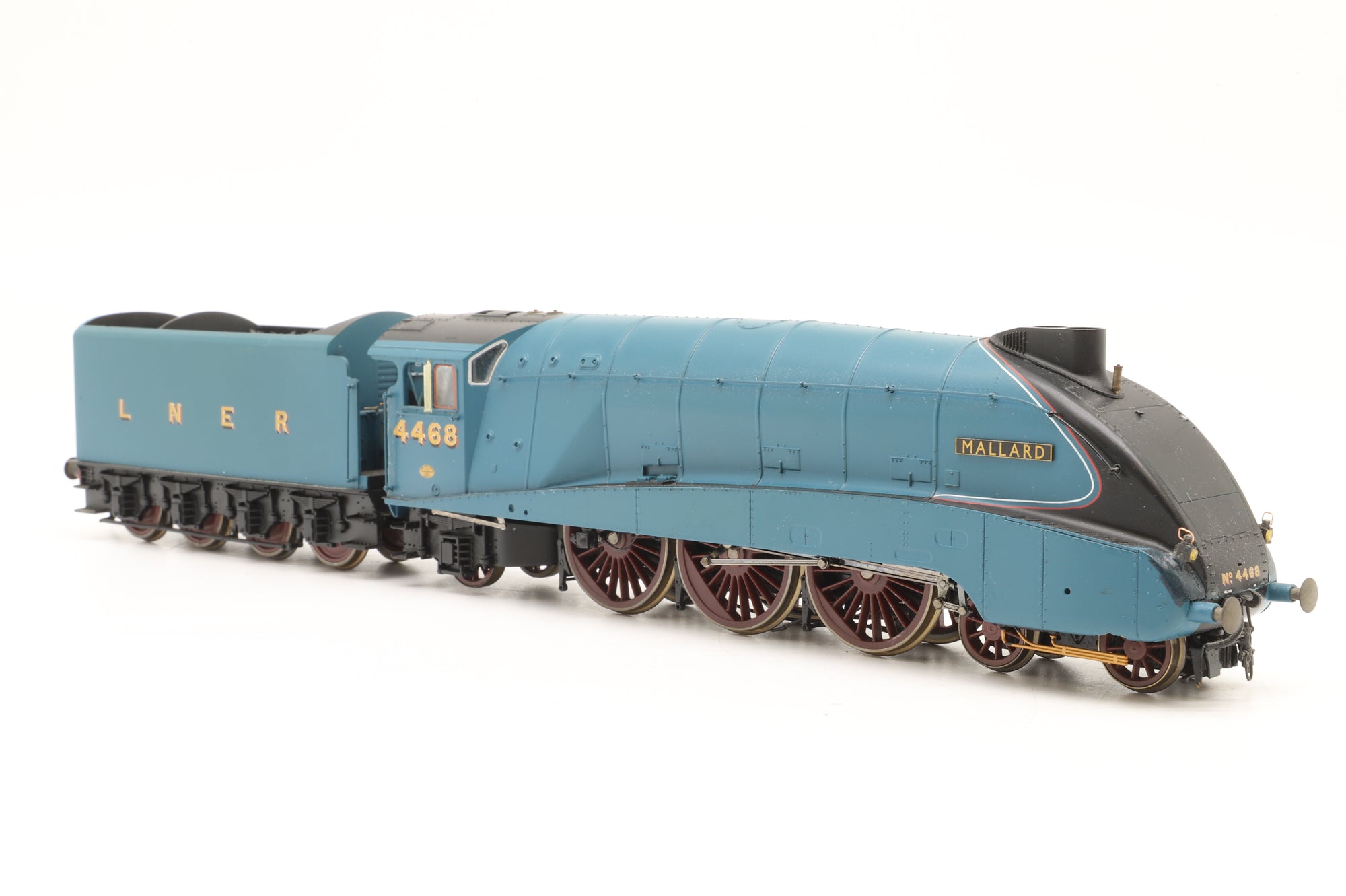 WORKSHOP Hornby OO Class A4 4468 'Mallard' in LNER Garter Blue – DCC Sound