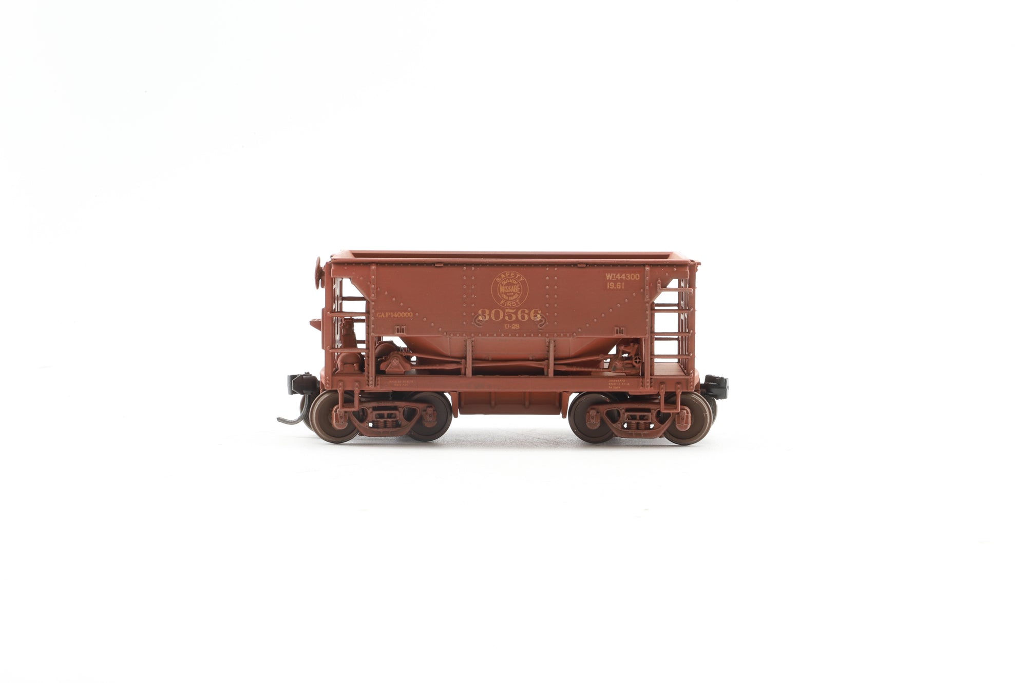 Walthers HO 910-58010 6-Pack of 24' Minnesota Ore Cars in DMIR Brown - Pro-Customised/Weathered