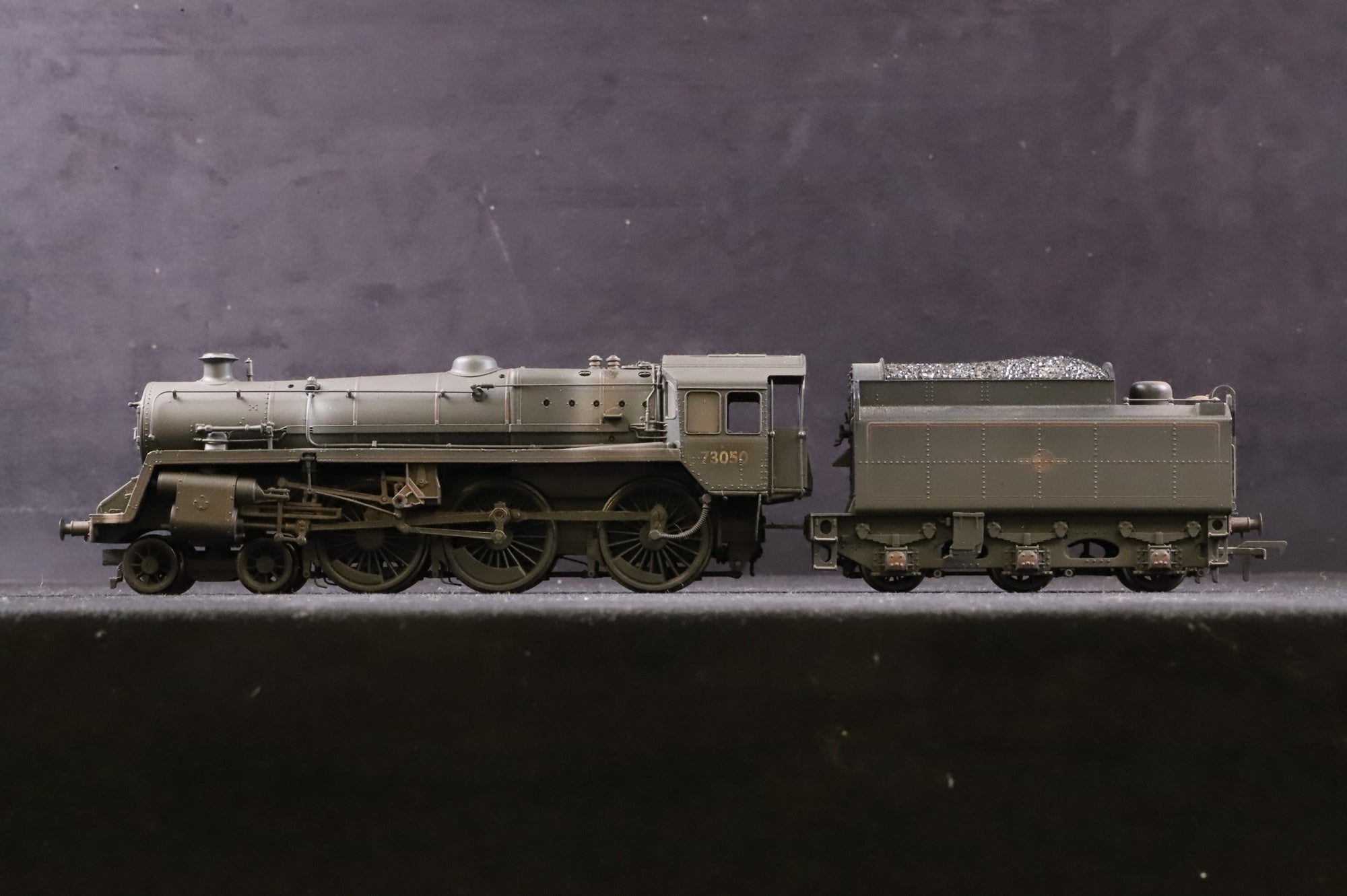 Bachmann OO 32-507 Standard Class 5MT '73050' BR Black L/C Weathered