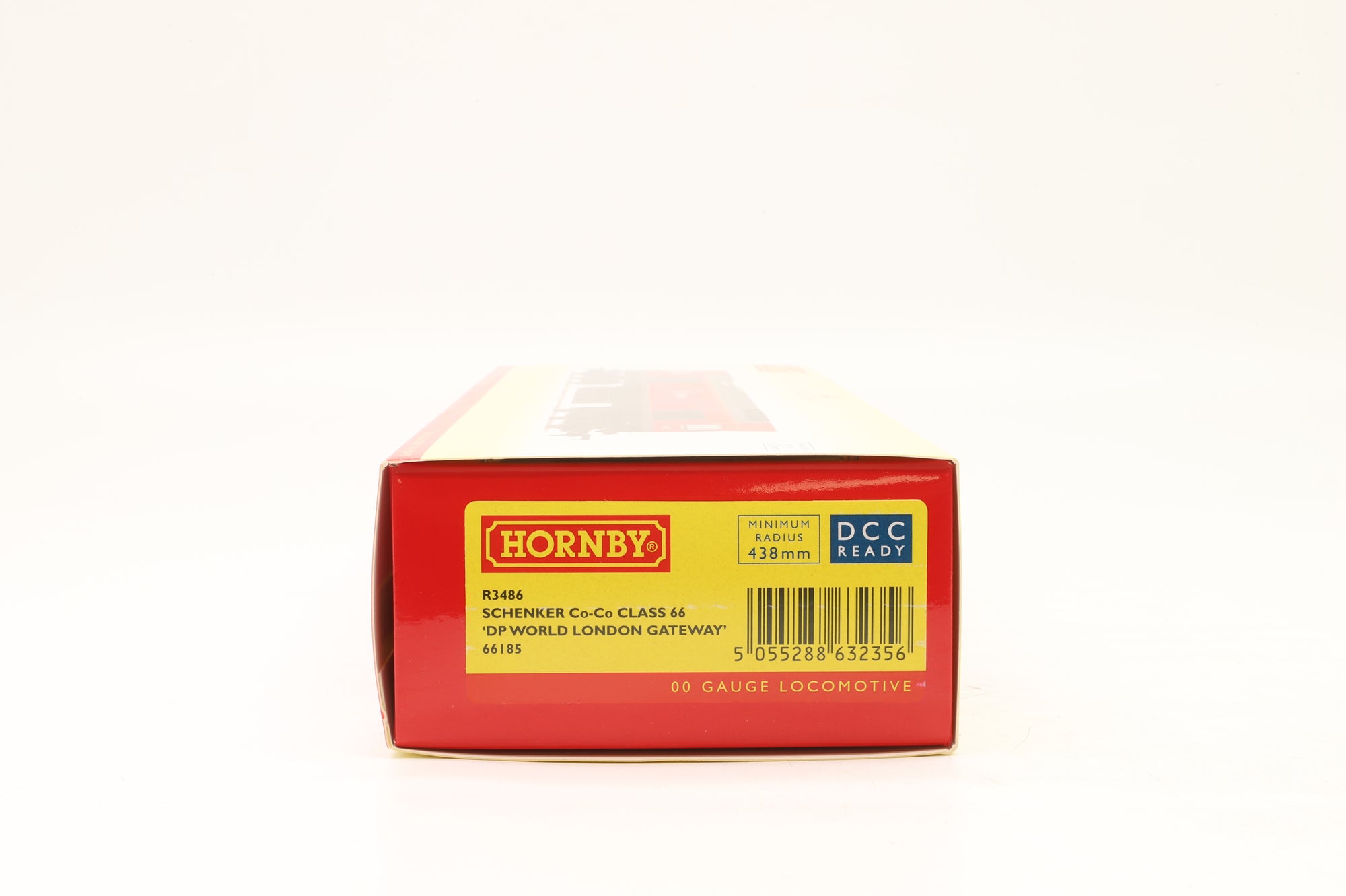 Hornby OO R3486 Class 66 66185 in DB Schenker Red