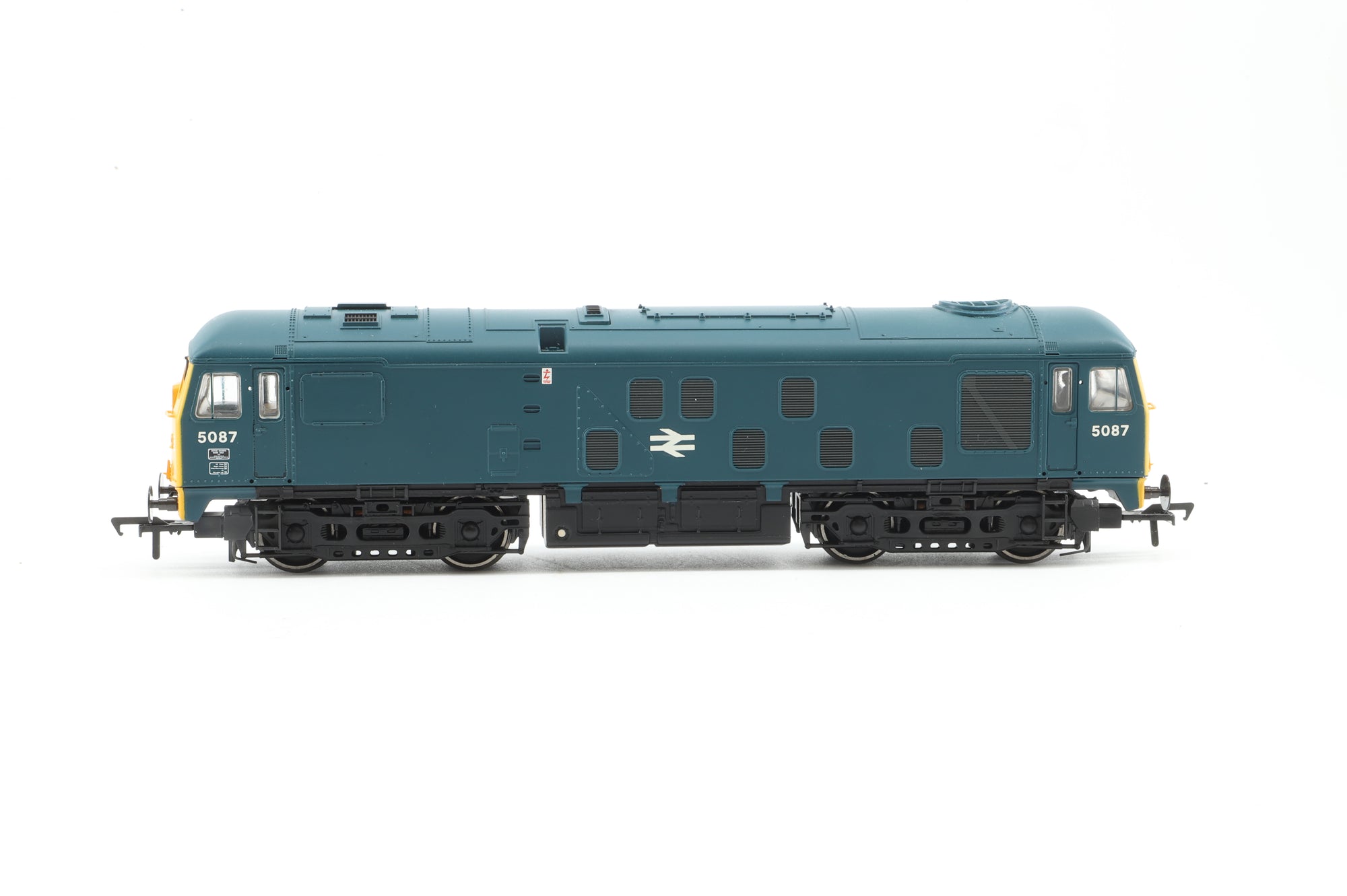 Bachmann OO 32-428 Class 24 Diesel '5087' BR Blue