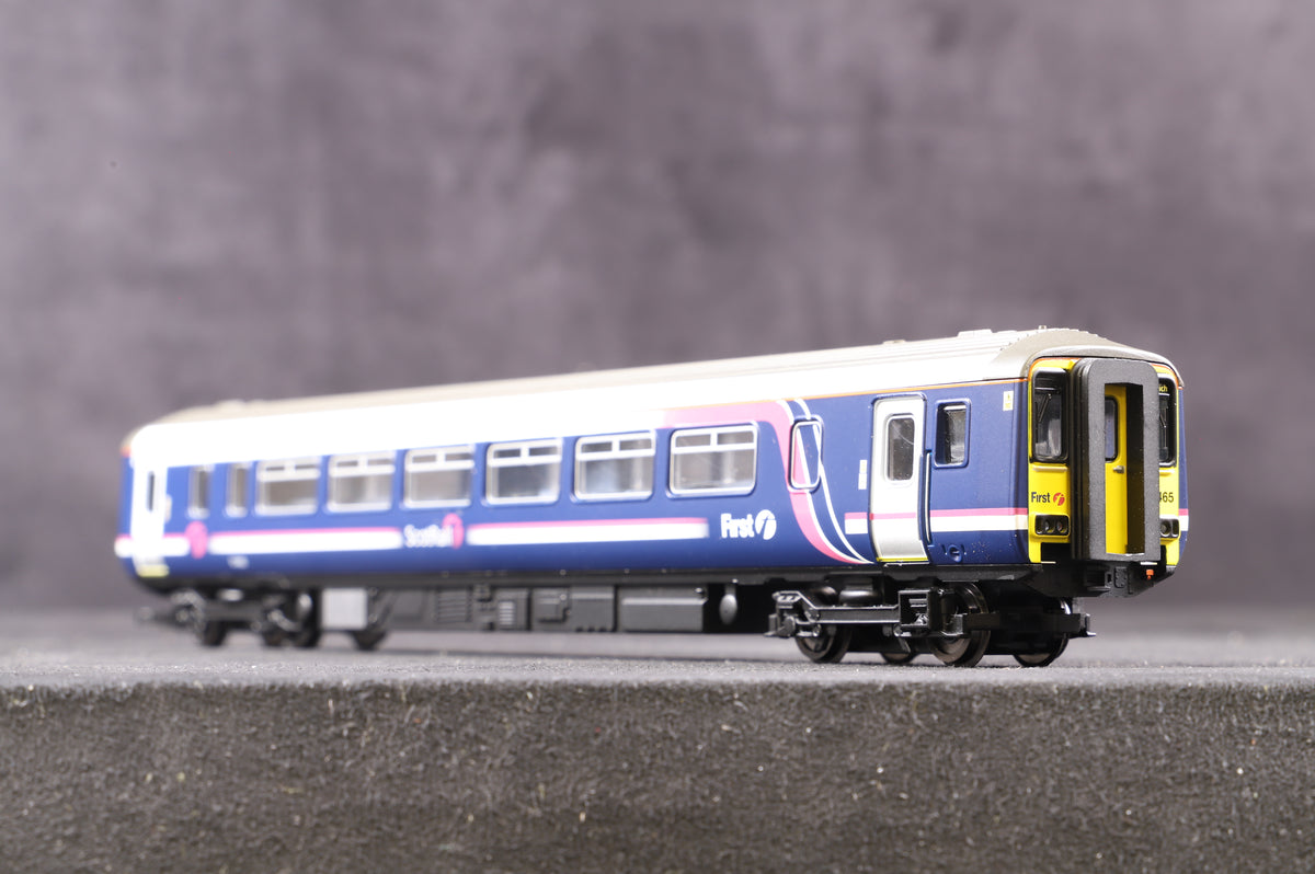 Hornby OO 2 Car DMU First Scotrail