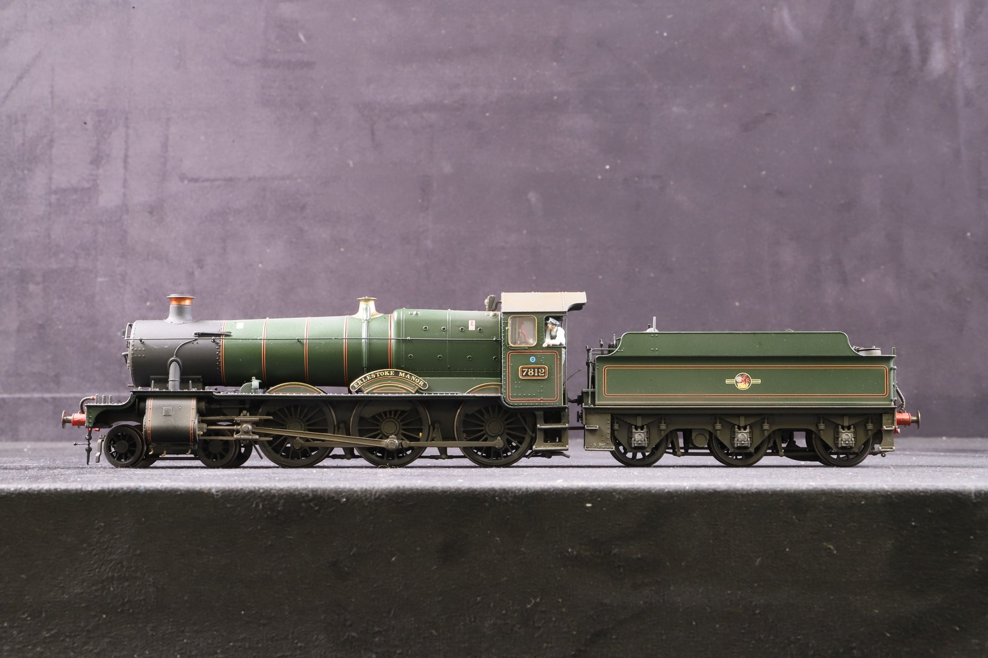 Accurascale OO ACC2500 Manor Class '7812' 'Erlestoke Manor' BR Lined Green L/C Weathered DCC Sound